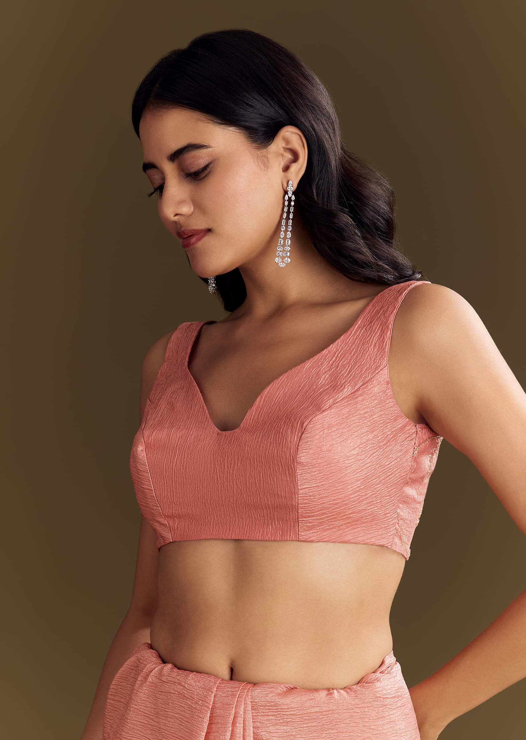 Peach Crush Tissue Saree With Cutdana And Beads Scallop Border - Image 7