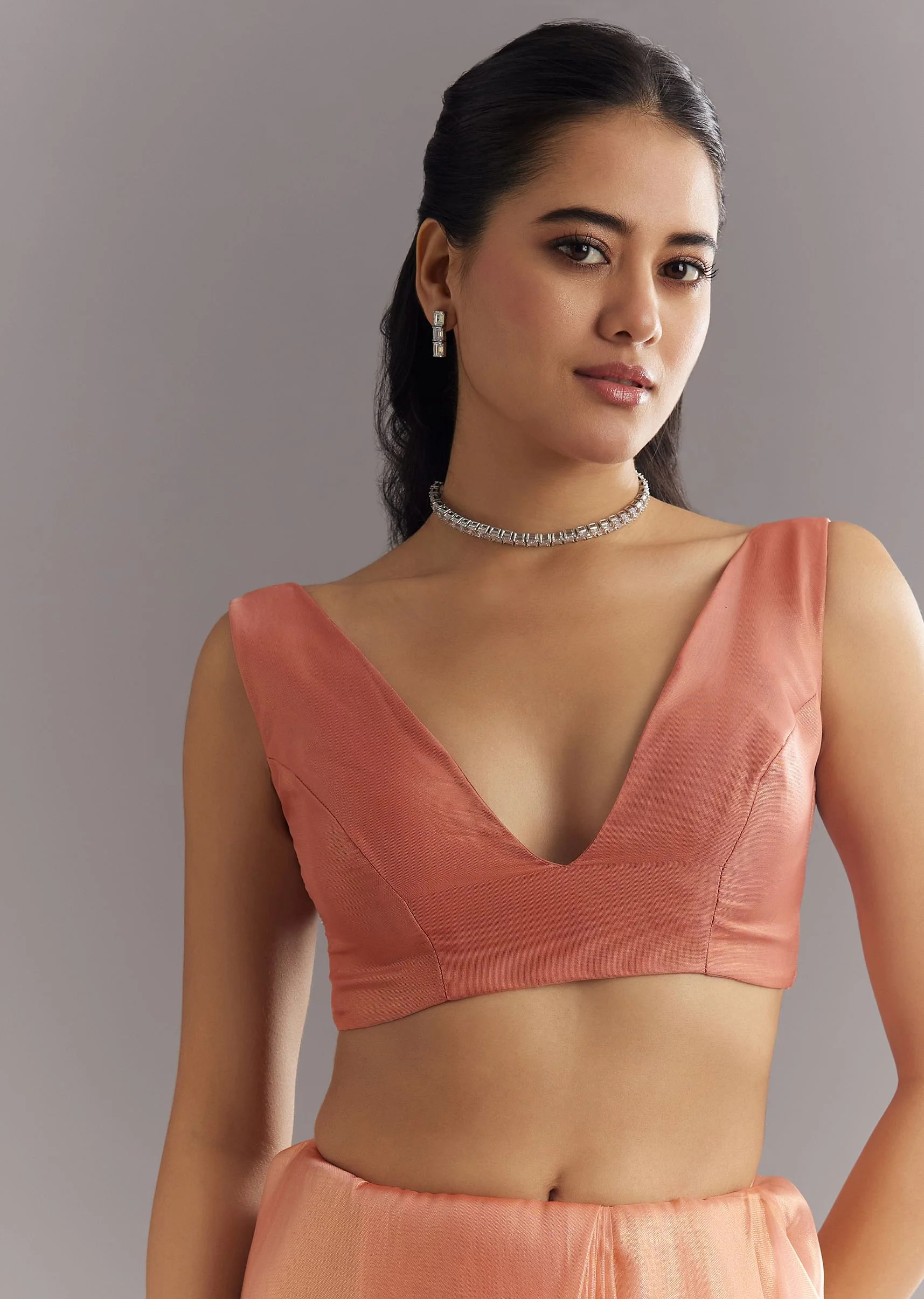 Peach Glass Tissue Saree With Cutdana Sequins Embroidery And Cutwork Scallop Border - Image 7