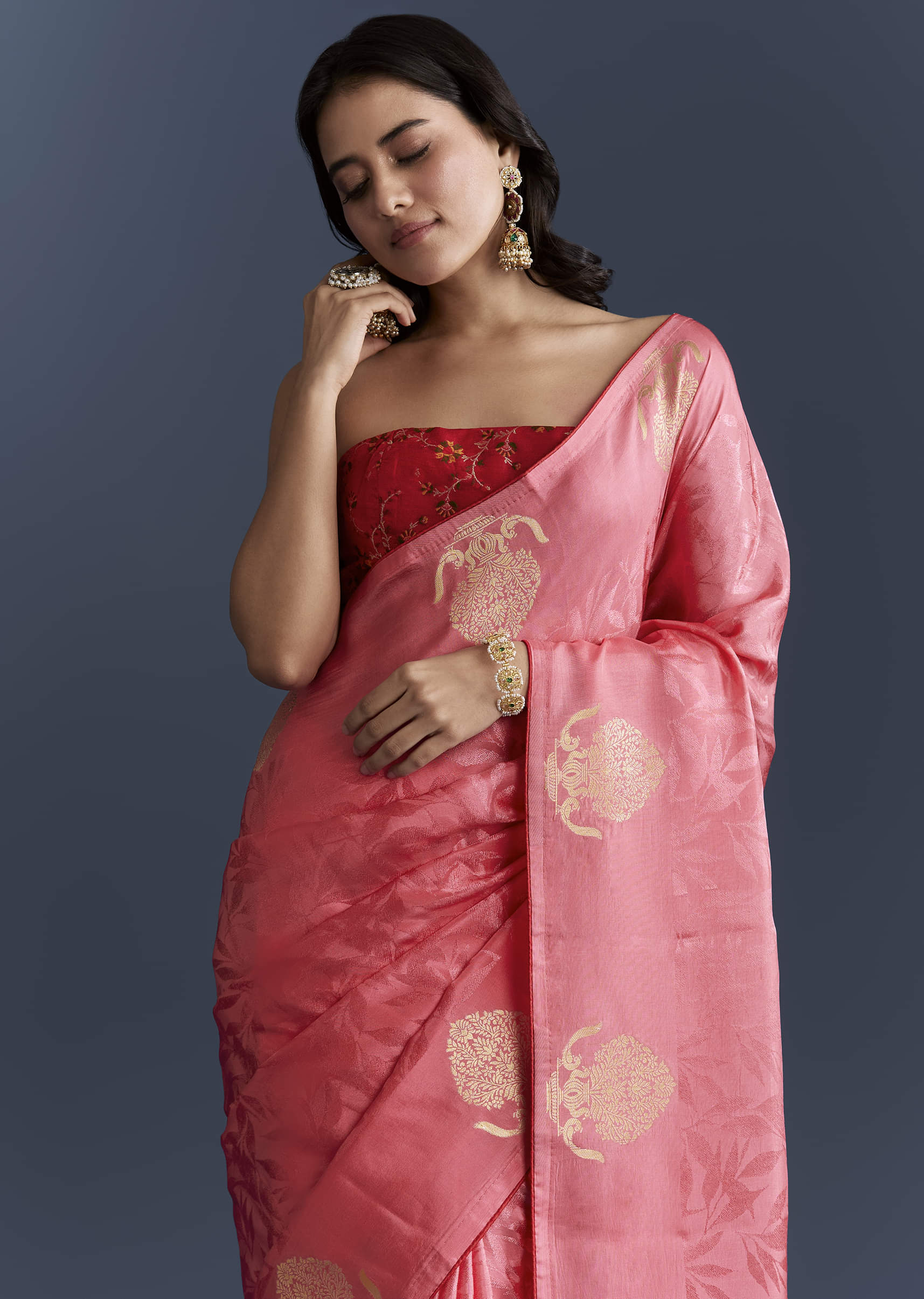 Peach Jacquard Woven Saree With Zari Work - Image 5