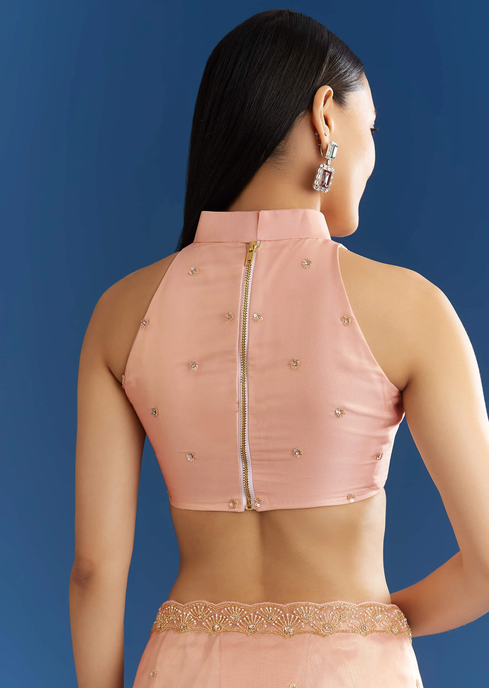 Peach Organza Tissue Saree With Scallop Edge - Image 8