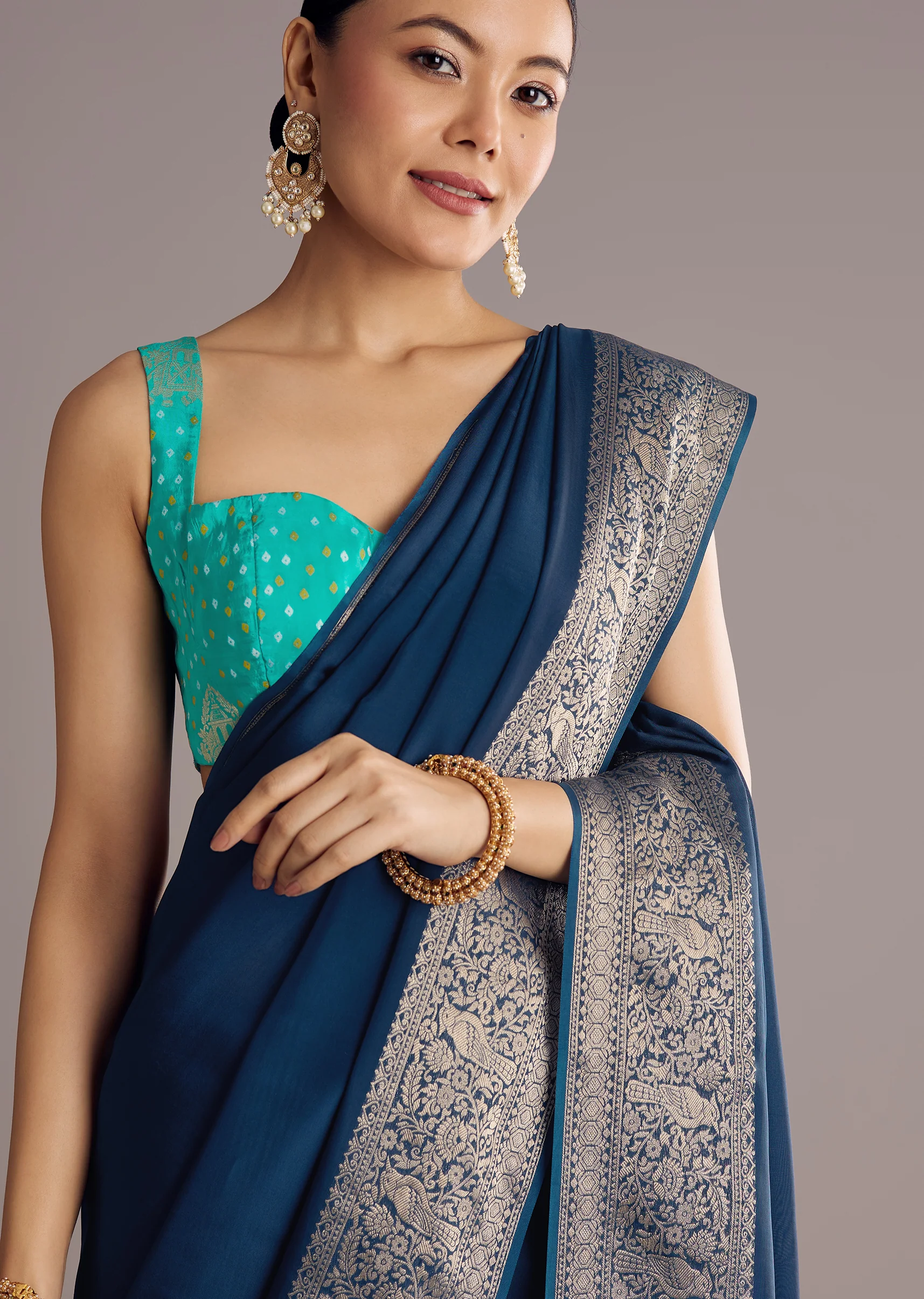 Peacock Blue Dola Silk Saree With Woven Border And Pallu - Image 3