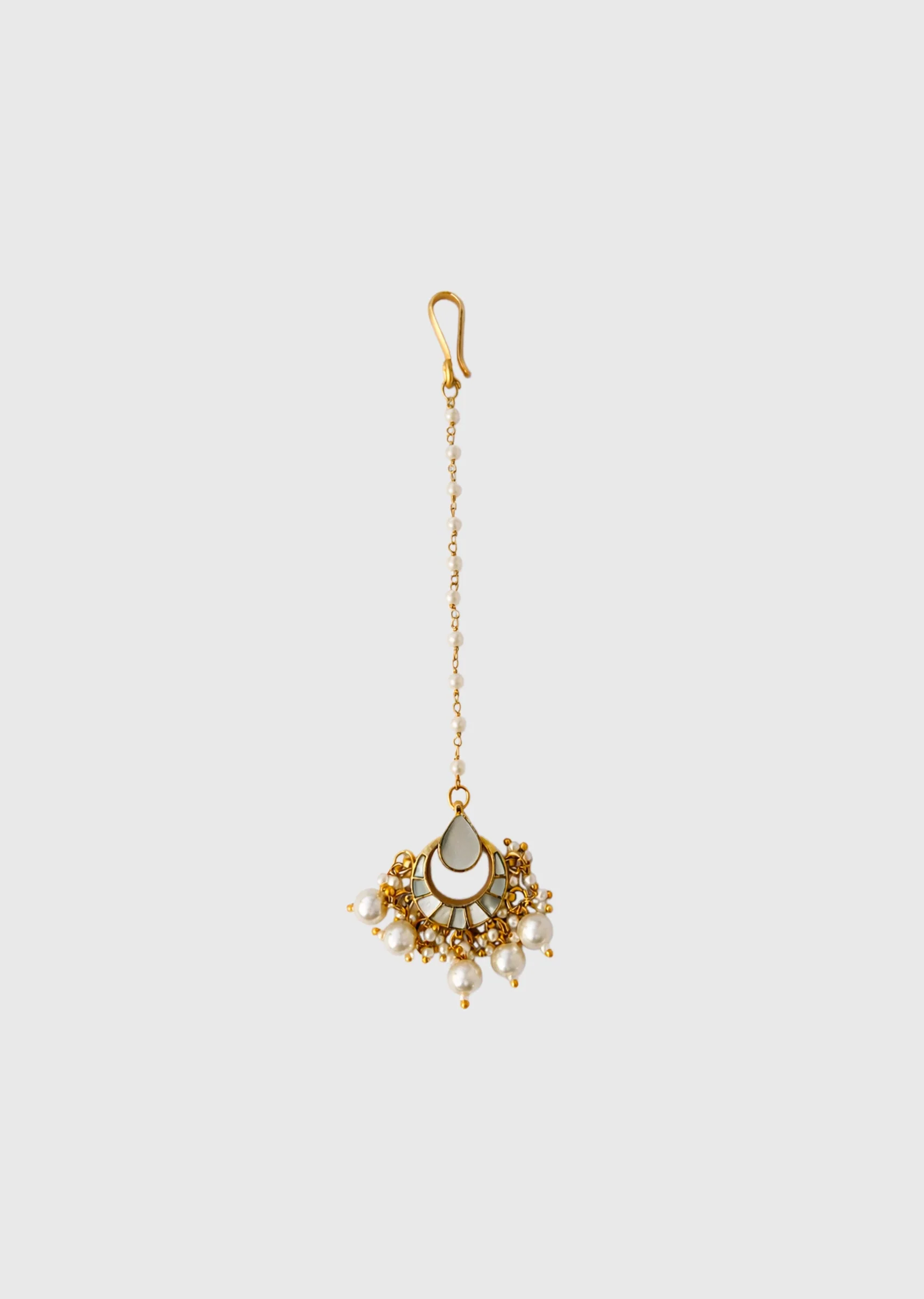 Pearl Necklace Set With Maang Tikka - Image 5