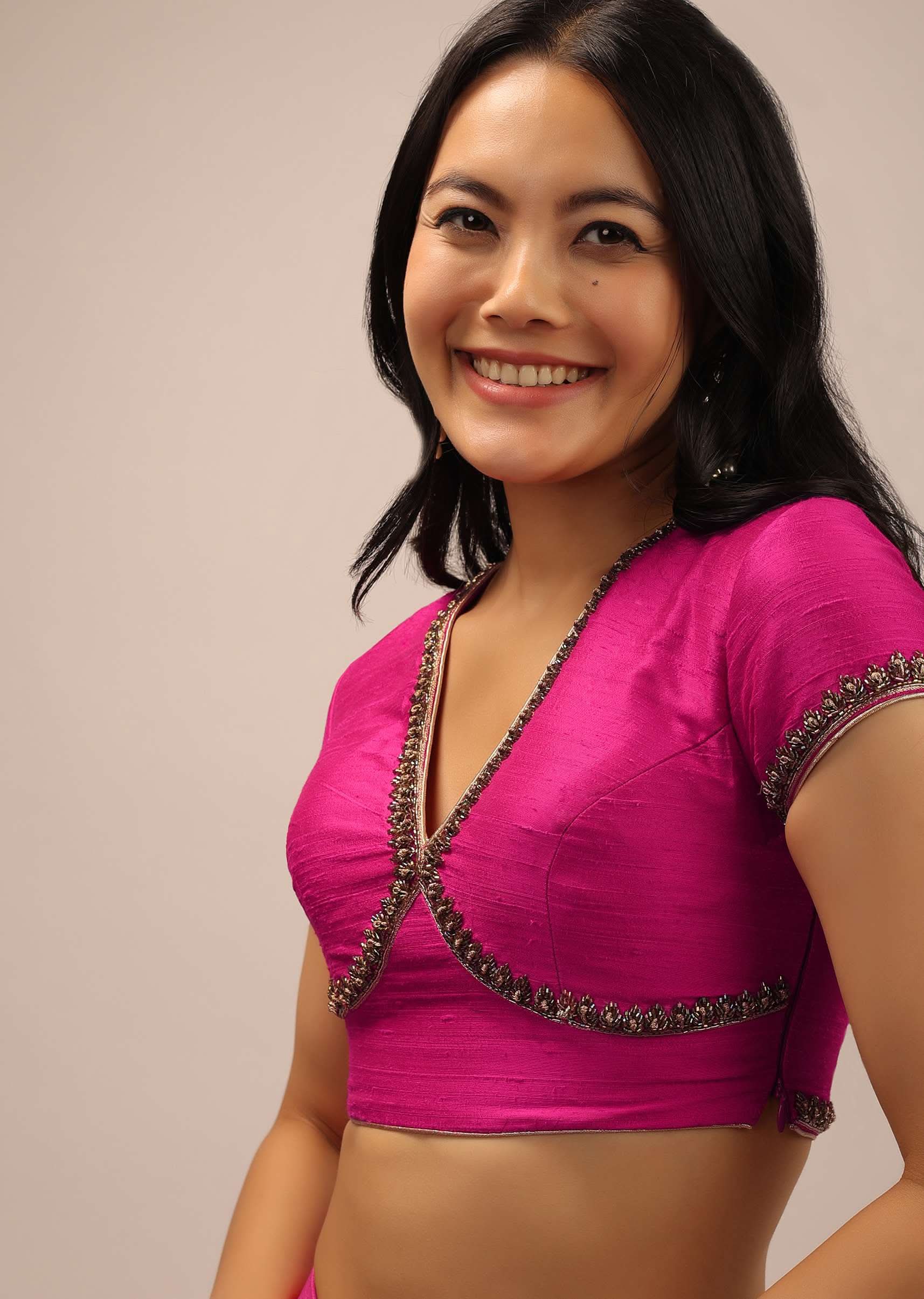 Pink Blouse In Raw Silk With Cut Dana Work And V Neckline - Image 3