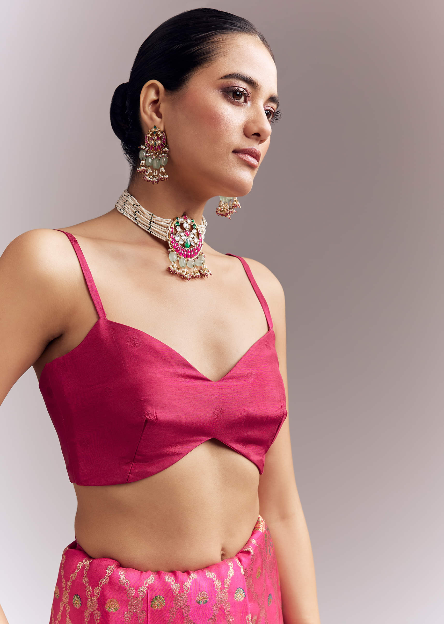 Pink Dola Silk Woven Saree With Delicate Hand Embroidery - Image 8