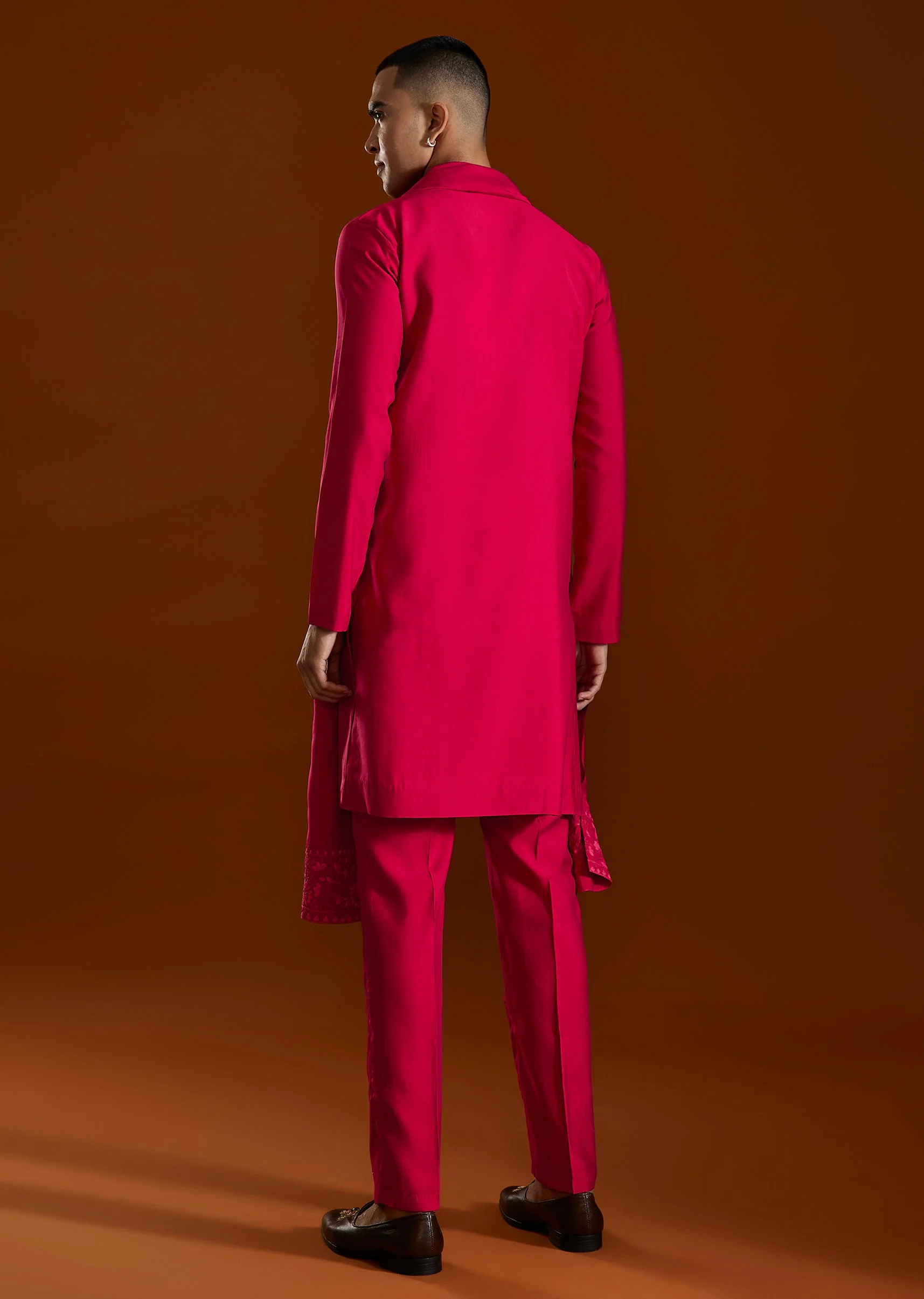 Pink Embroidered Viscose Kurta Set With Dupatta - Image 4