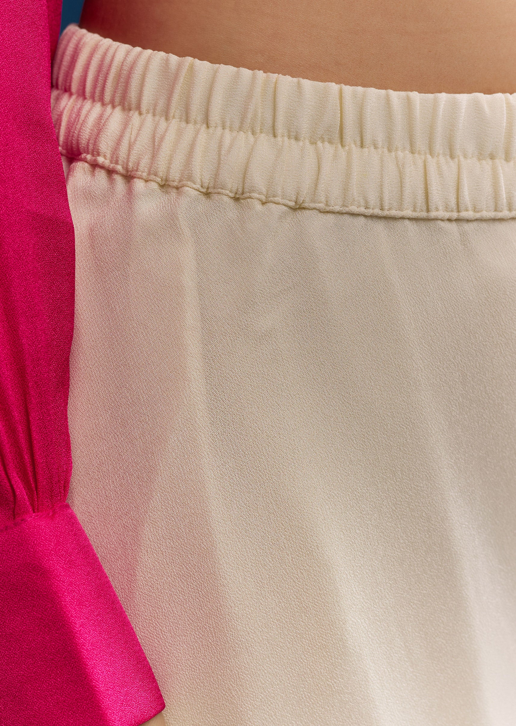Pink Georgette Crop Top With Mirror Work - Image 6