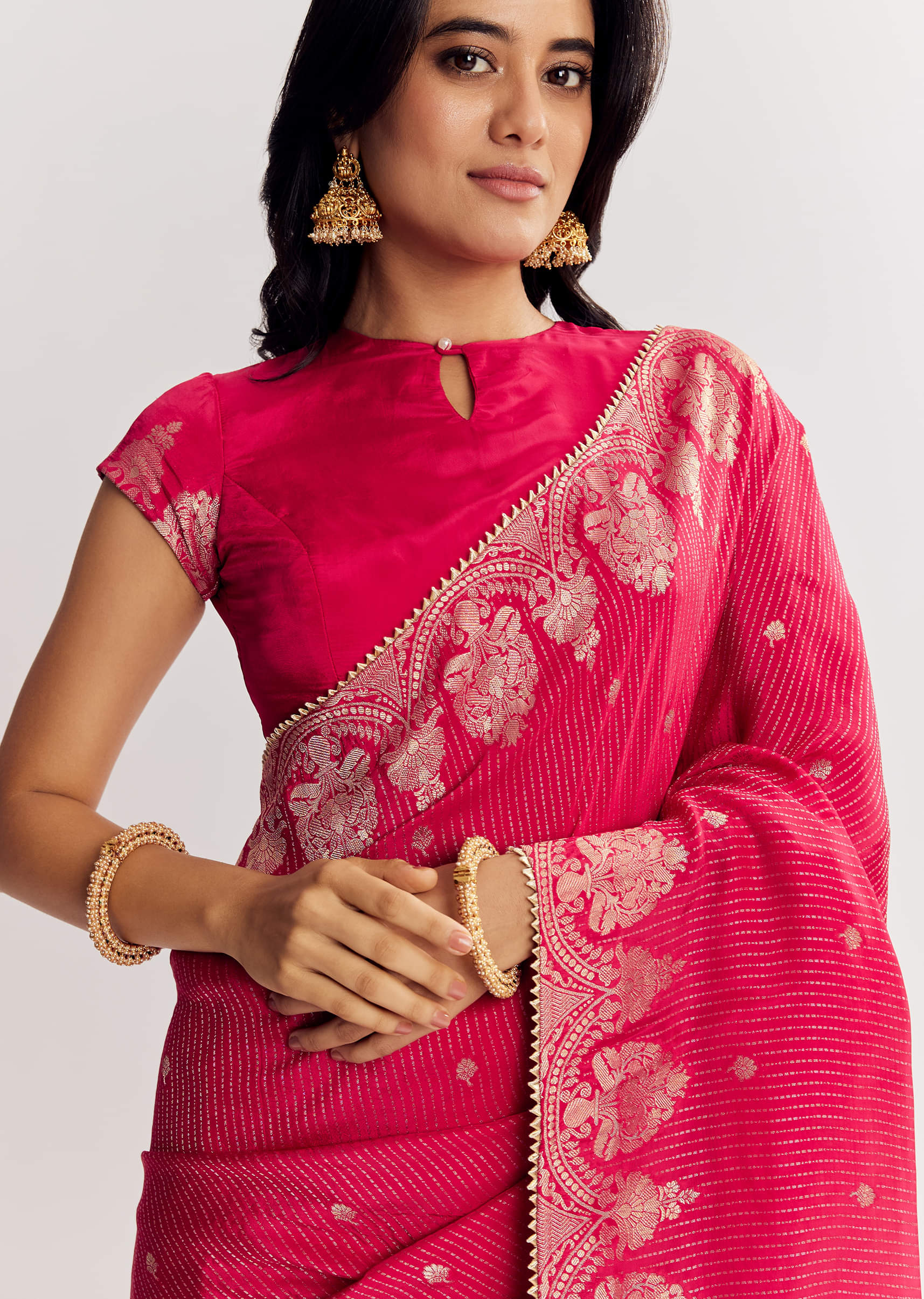 Pink Georgette Lurex Saree With Brocade Butti And Gota Patti Border - Image 2
