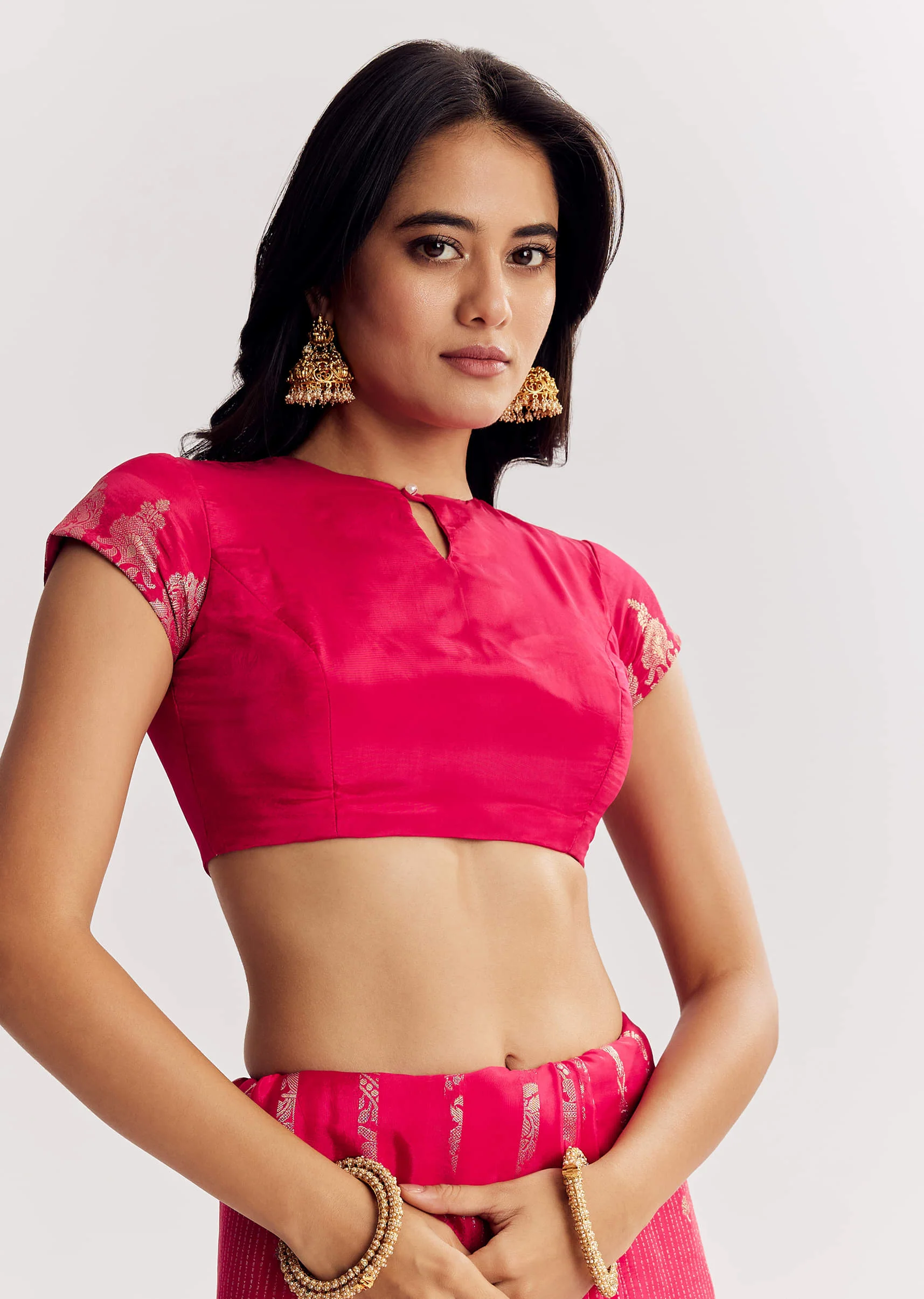 Pink Georgette Lurex Saree With Brocade Butti And Gota Patti Border - Image 7
