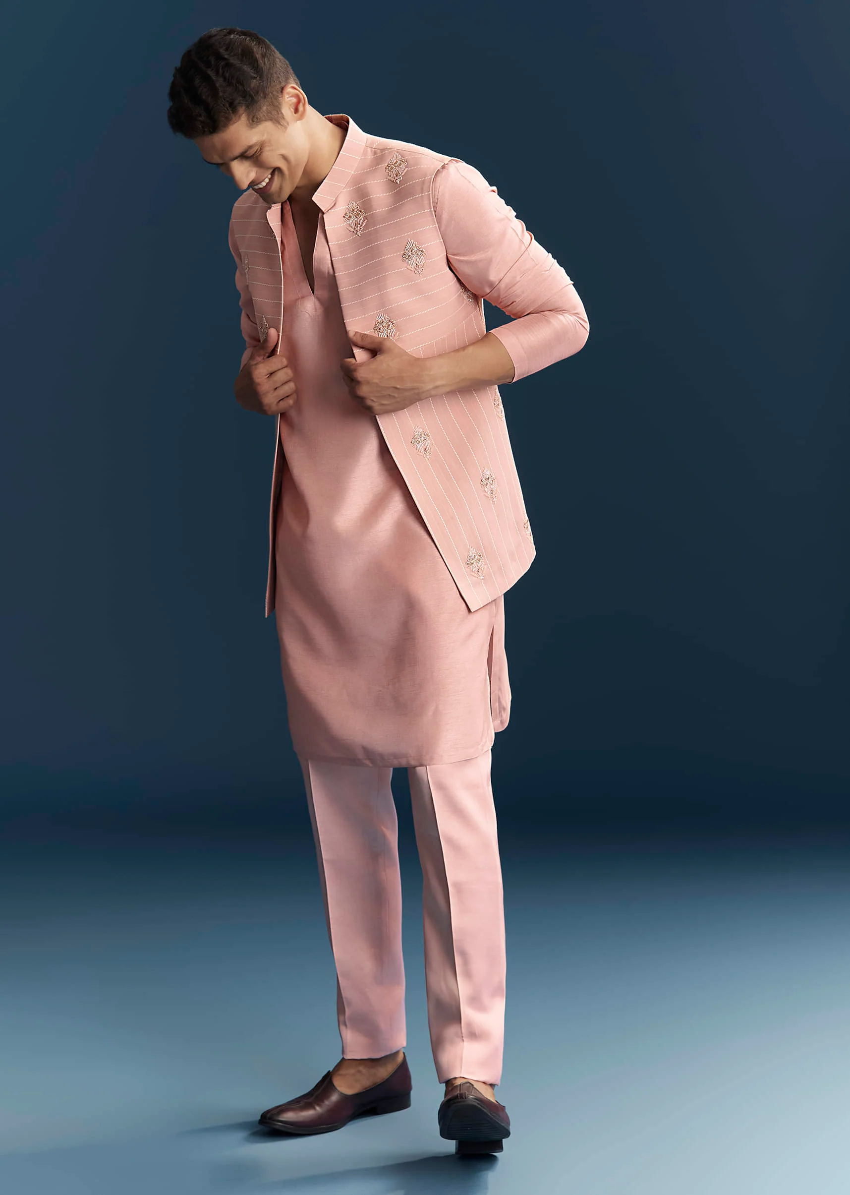 Pink Imported Linen Kurta Jacket Set For Men With Aari Embroidery - Image 3
