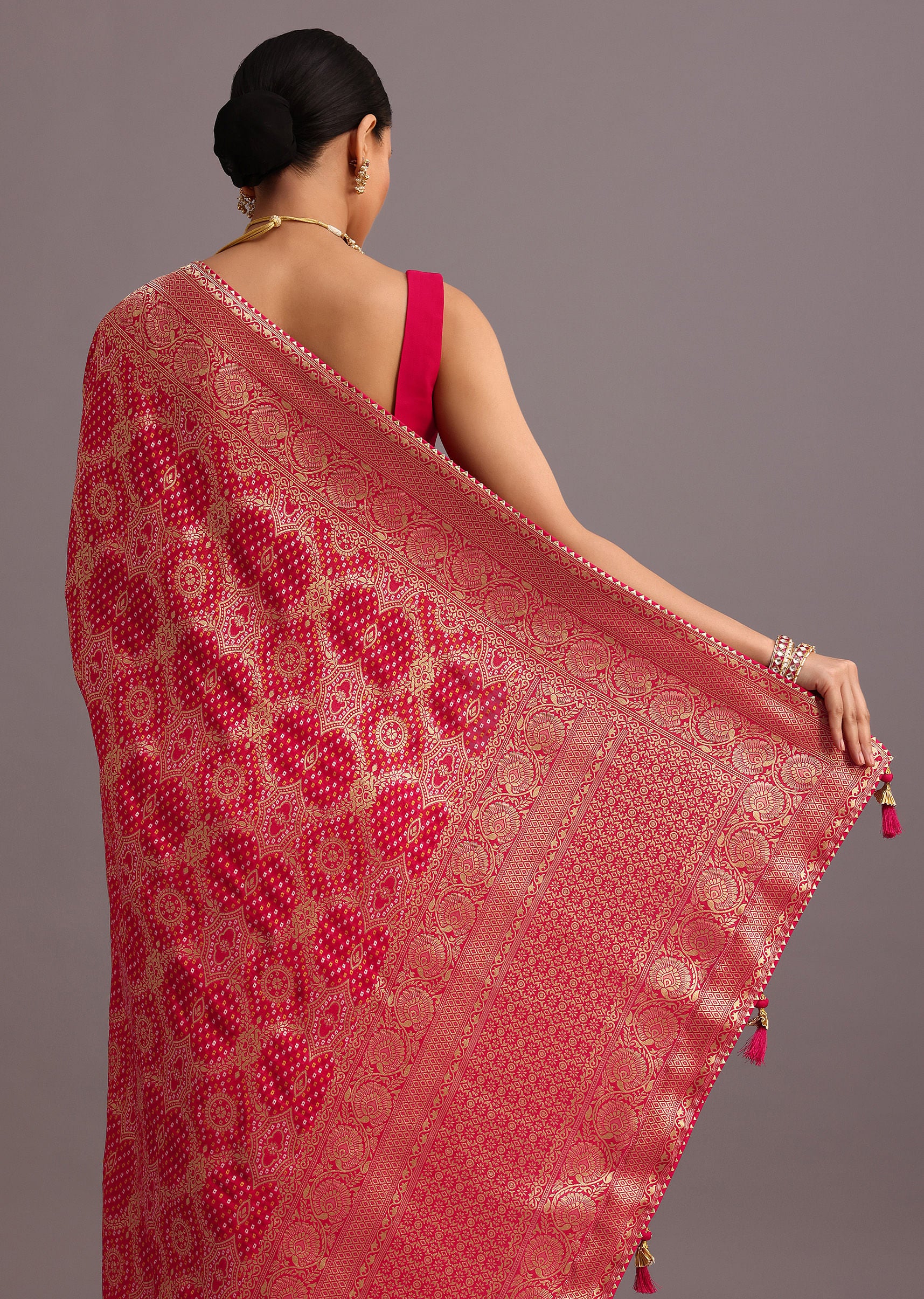 Pink Khaddi Georgette Woven Saree With Gotta Patti Border - Image 4