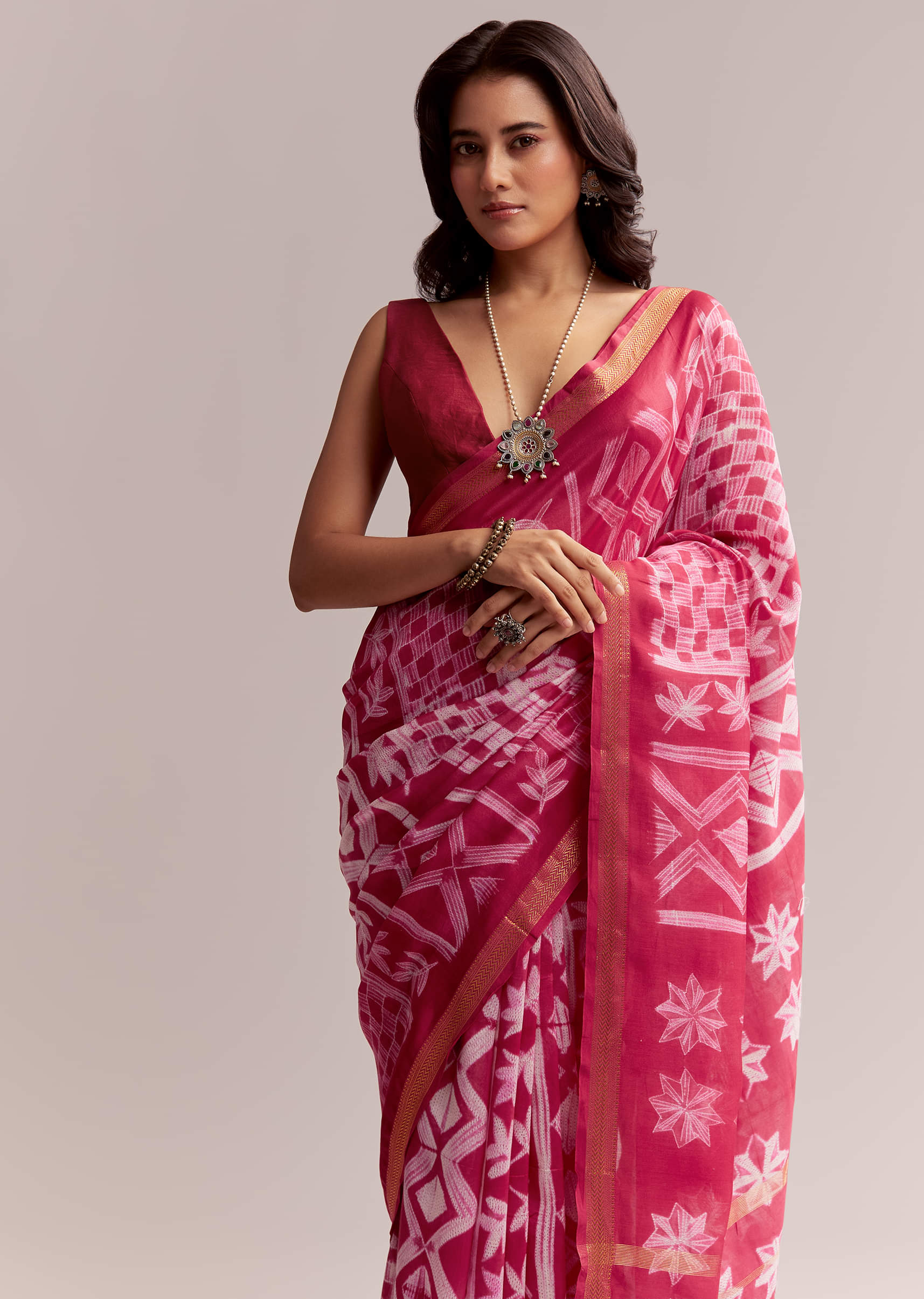 Pink Linen Printed Saree With Authentic Shibori Print - Image 5