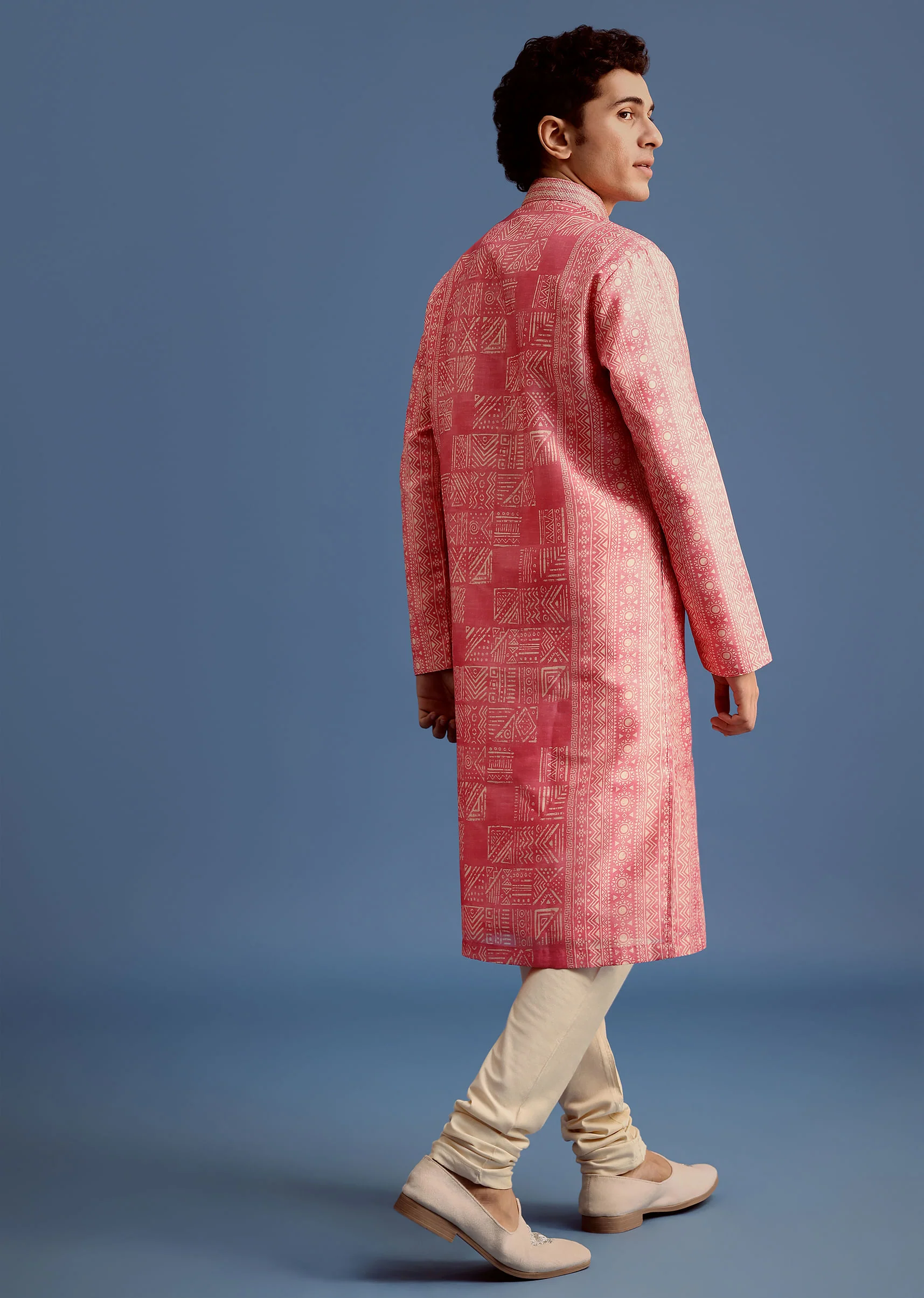 Pink Silk Printed Kurta Set With Mandarin Collar - Image 5