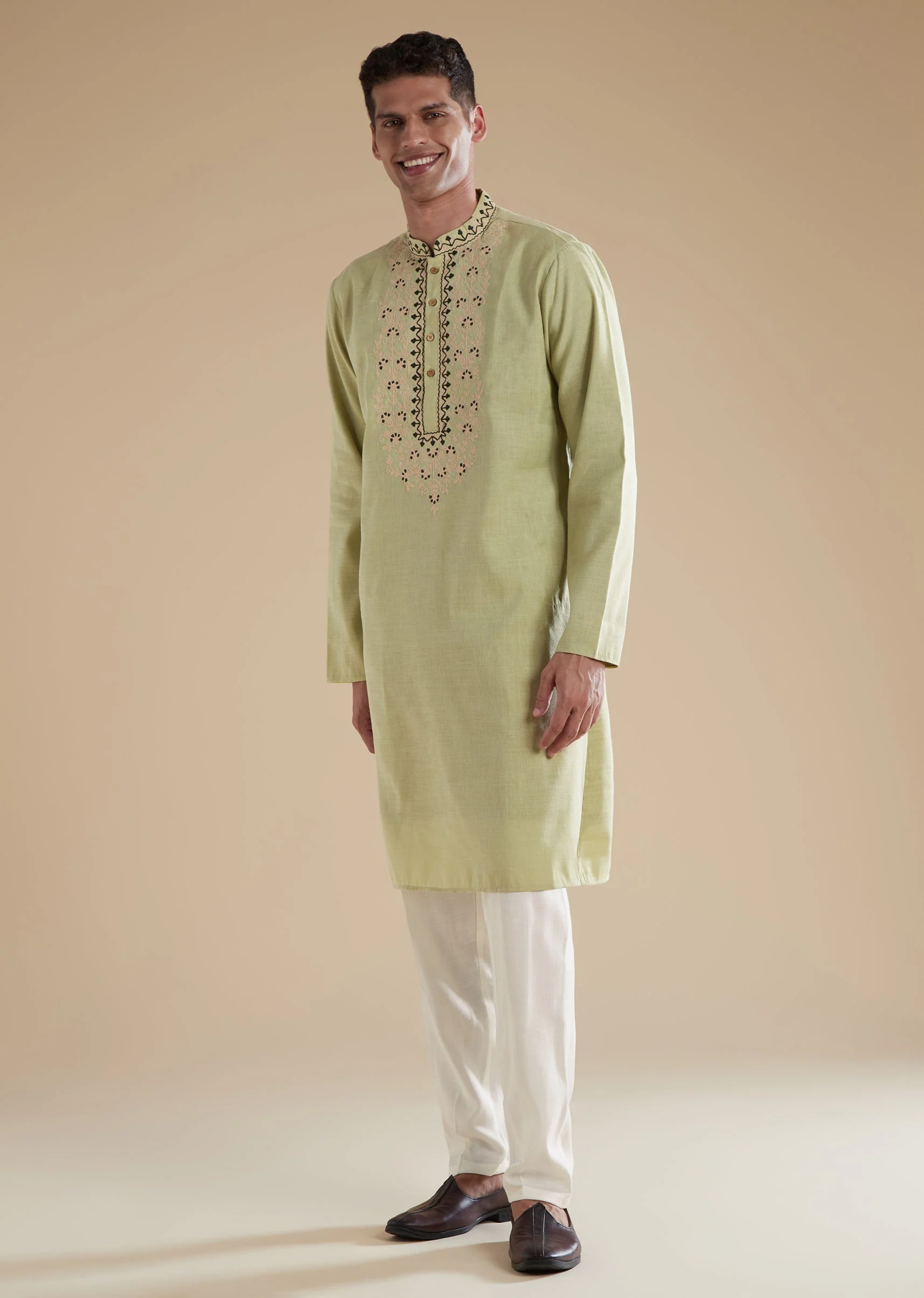 Pista Green Kurta Set With Resham Thread Work