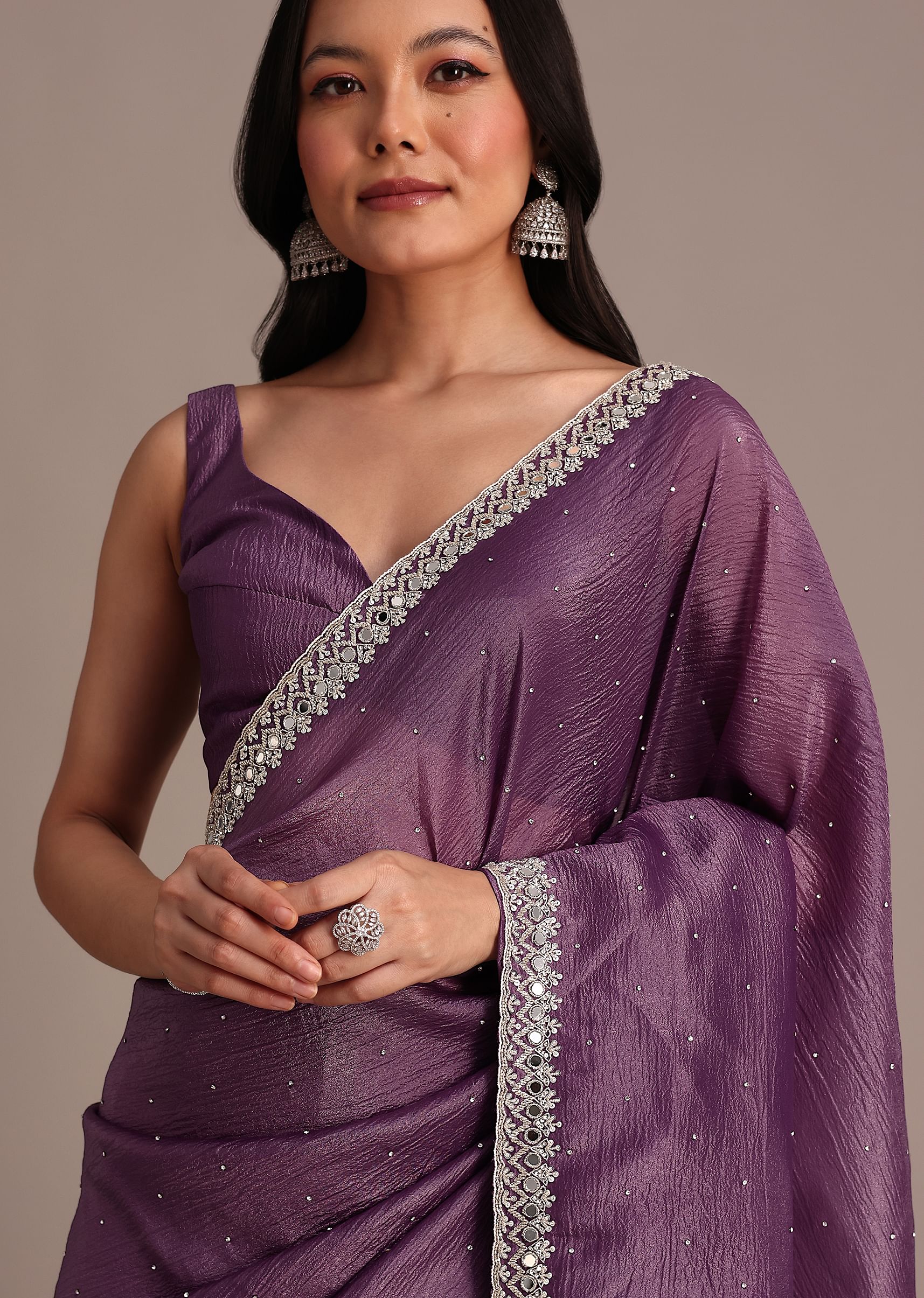 Purple Crushed Tissue Saree With Mirror And Cutdana Embellished Border - Image 5