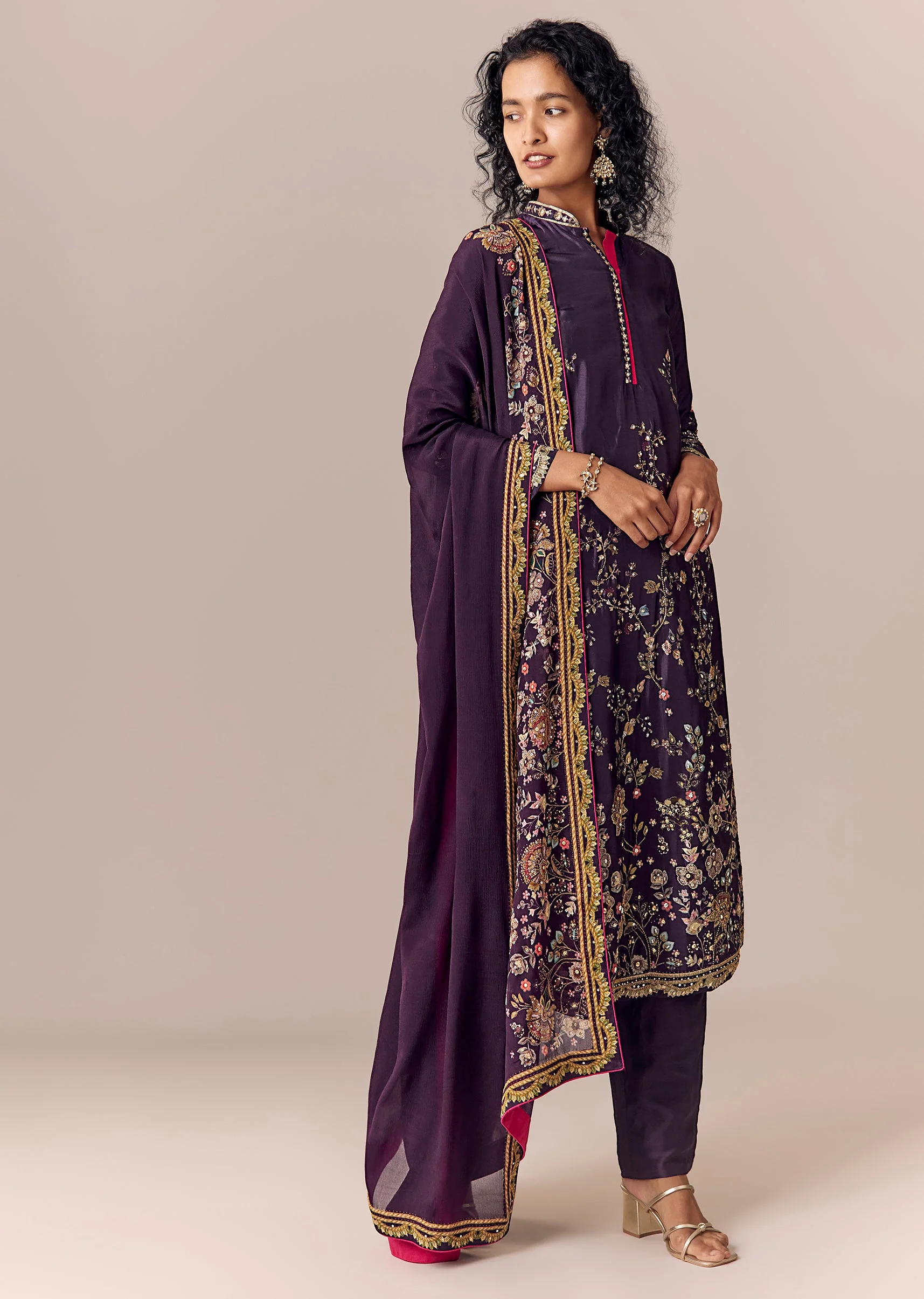 Purple Floral Printed Kurta Pant Set With Dupatta - Image 3