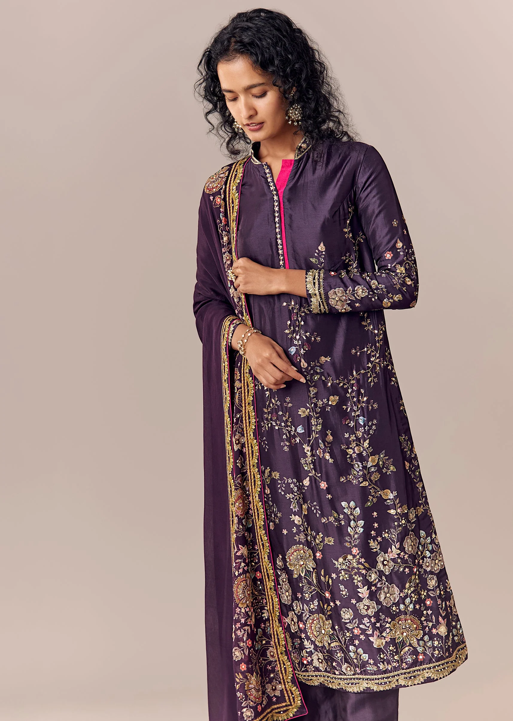Purple Floral Printed Kurta Pant Set With Dupatta - Image 4
