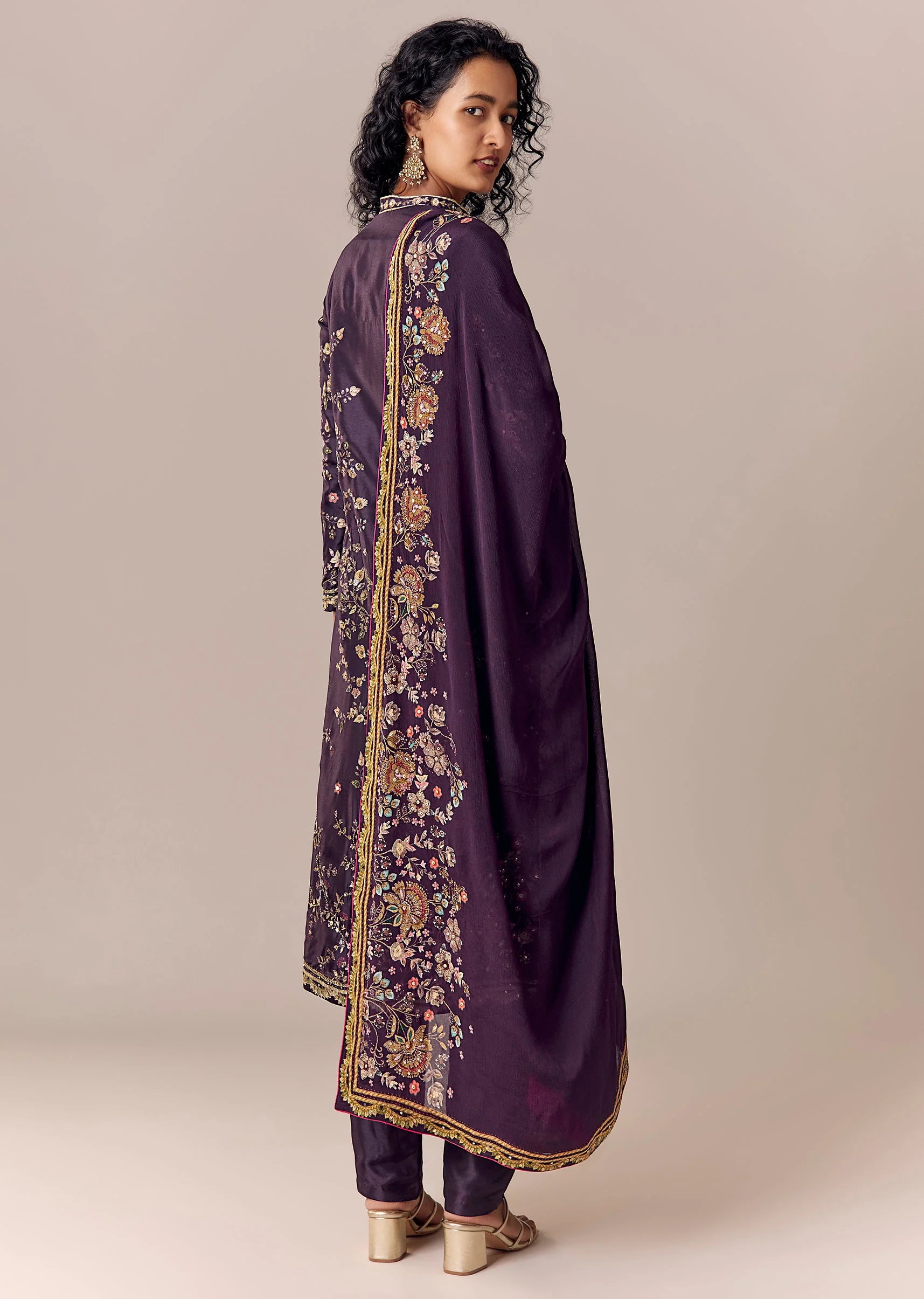 Purple Floral Printed Kurta Pant Set With Dupatta - Image 5