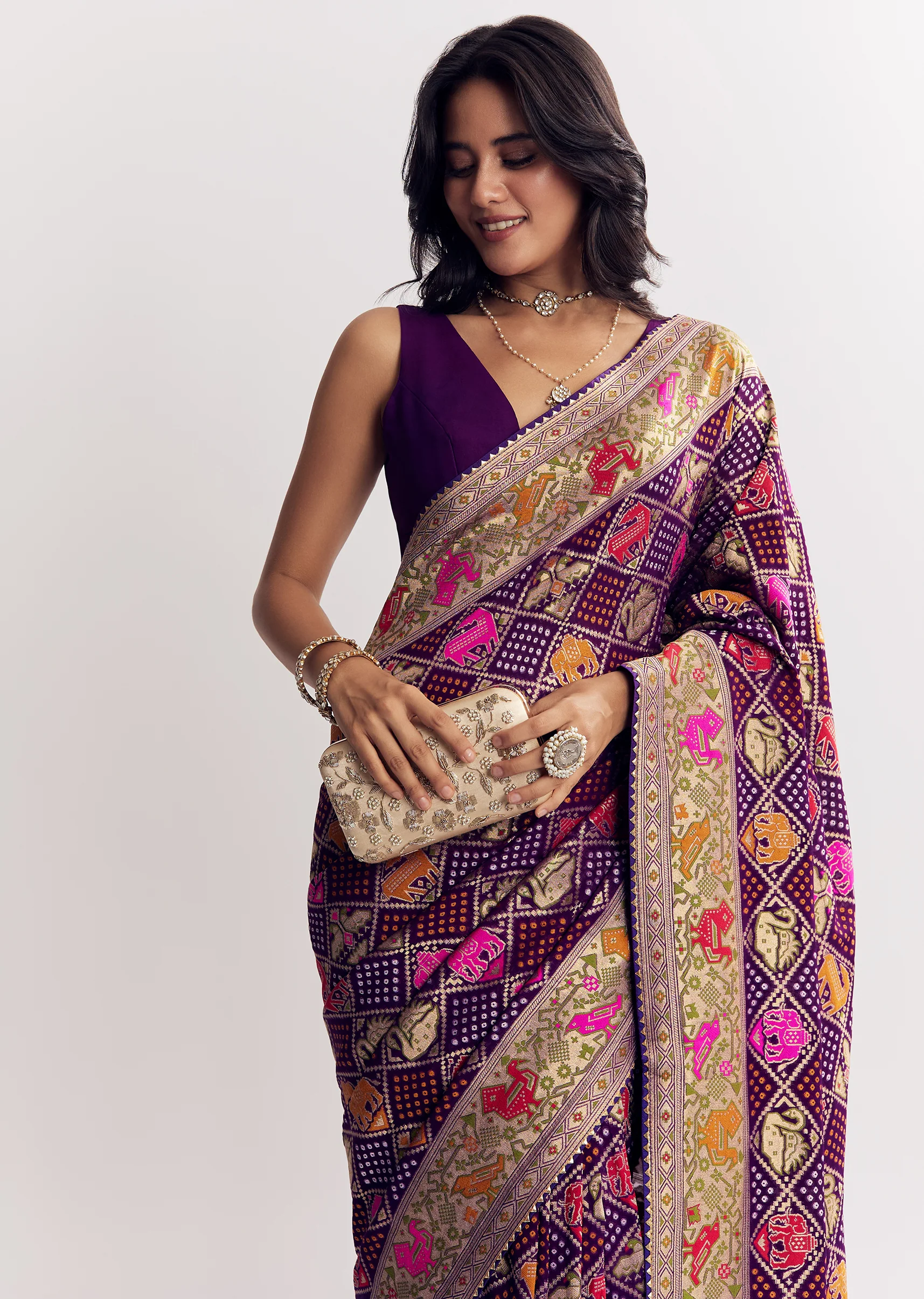 Purple Georgette Bandhani Saree With Animal Motifs And Gota Border - Image 5