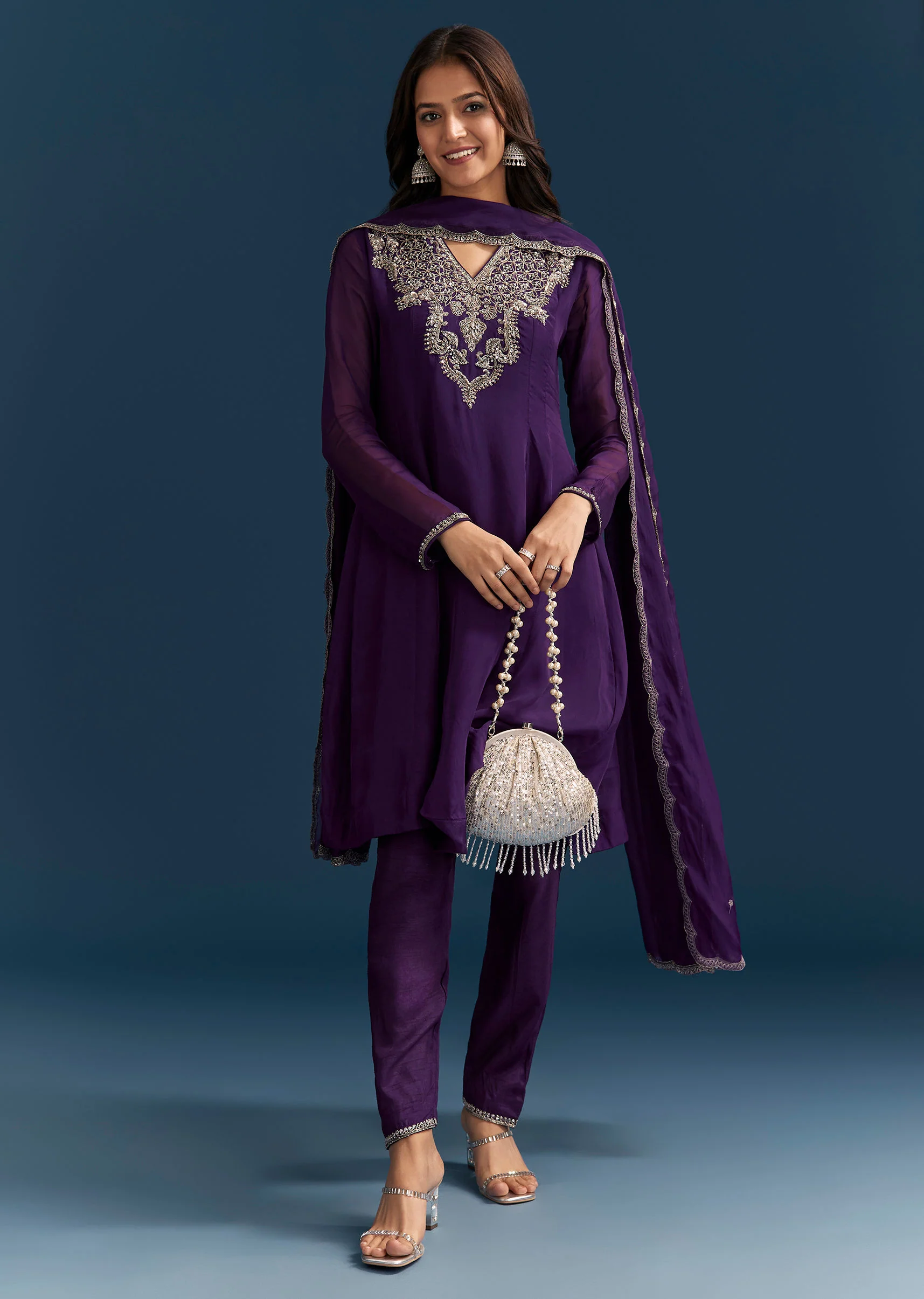 Purple Organza Kurta Set With Embroidery And Dupatta - Image 4