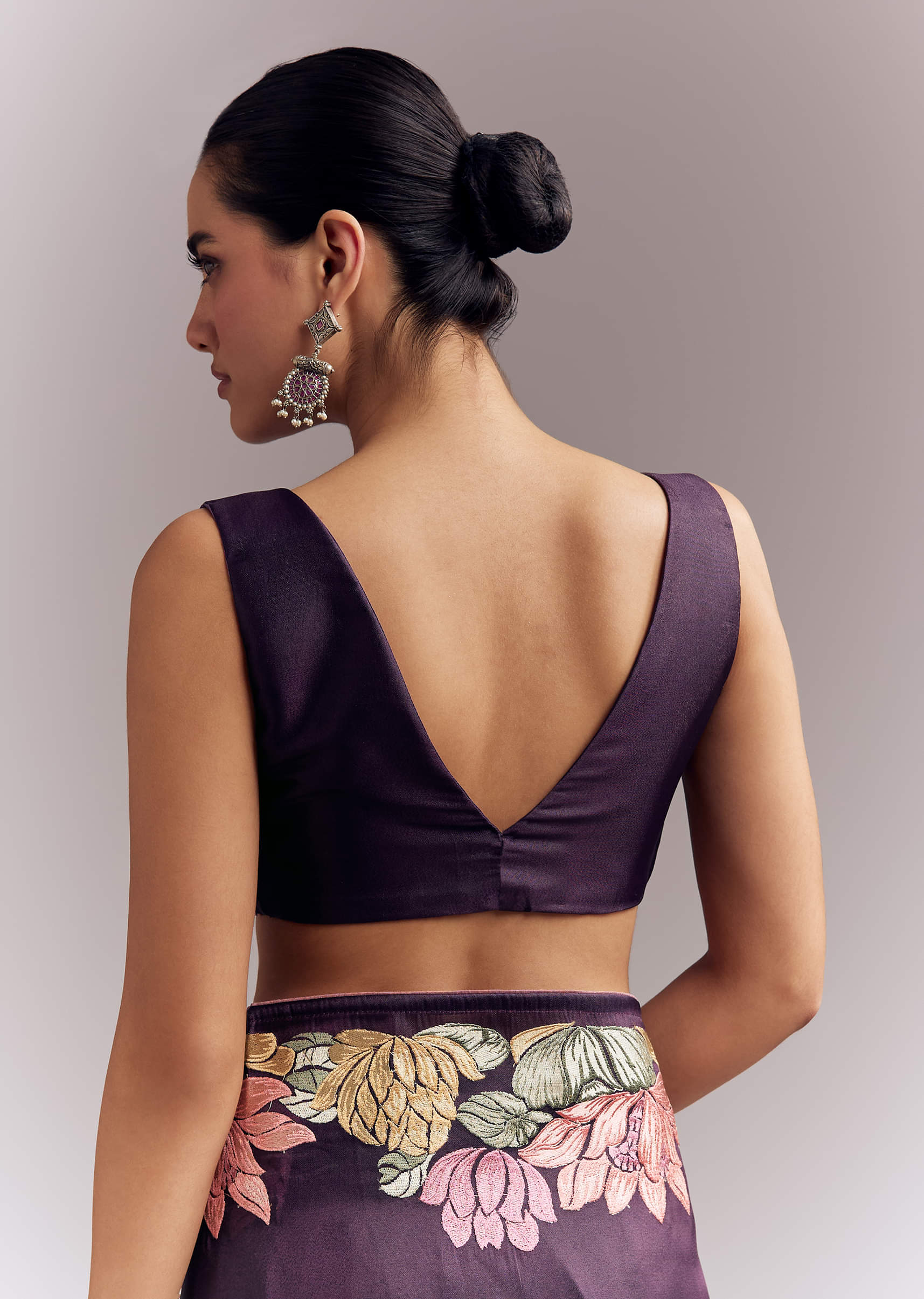 Purple Organza Silk Saree With Floral Resham Embroidery And Cutwork - Image 7