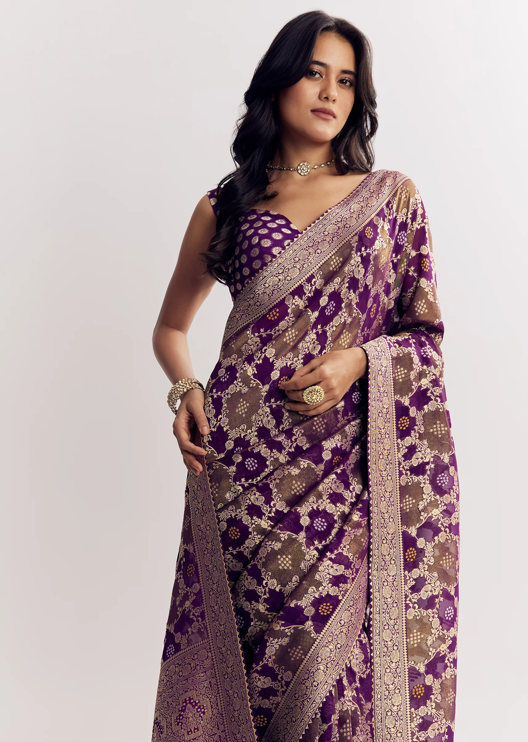 Purple Shaded Georgette Saree With Zari Jaal Work - Image 5