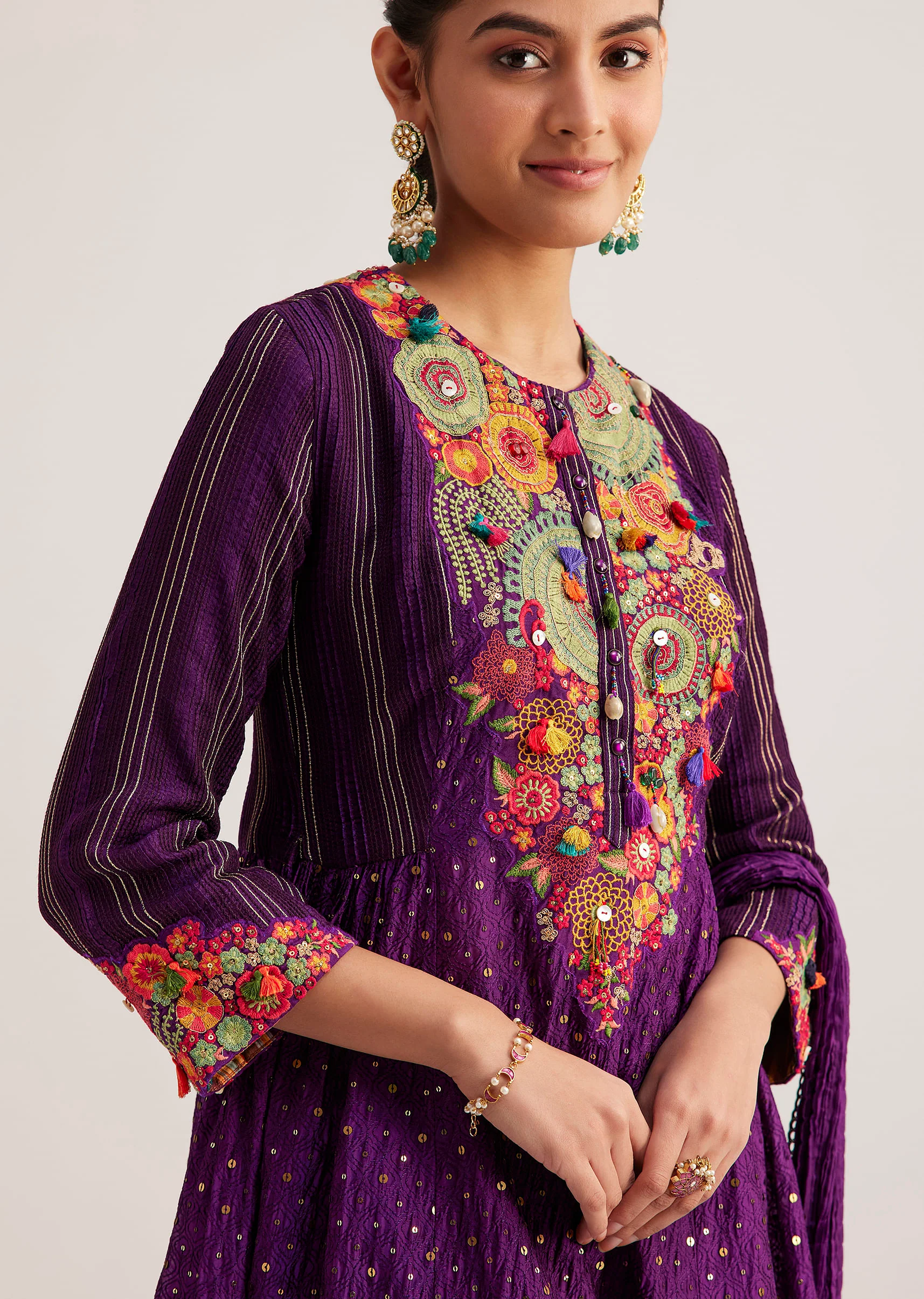 Purple Silk Kurta Set With Resham Embroidery And Dupatta - Image 2