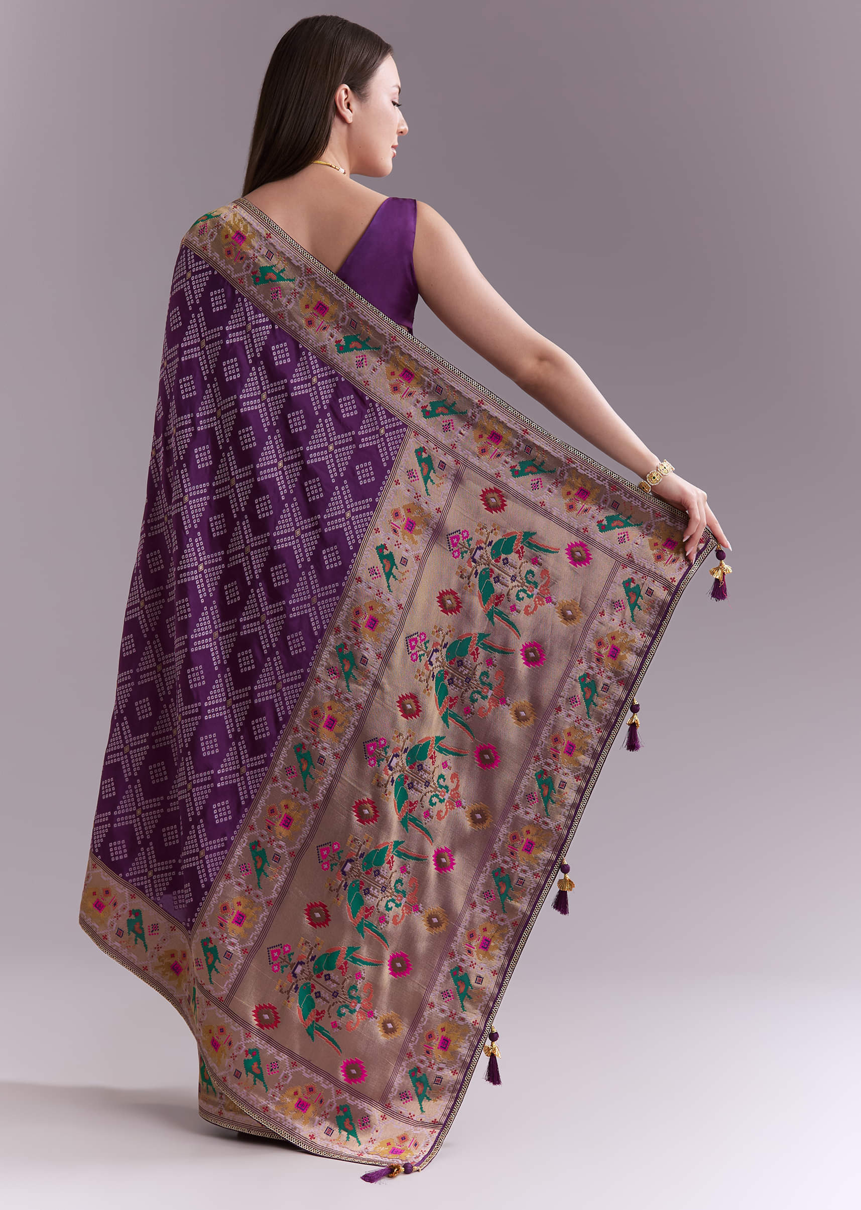 Purple Silk Saree With Zari Border And Multicolour Motifs - Image 4