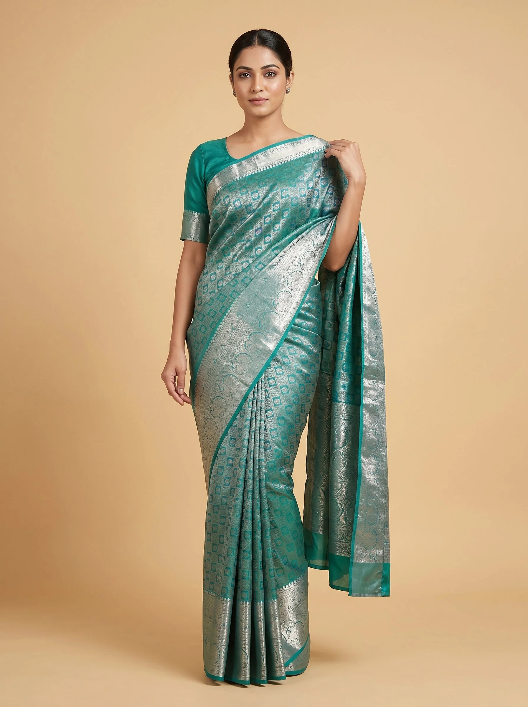 Rama Green Traditional Handloom Saree
