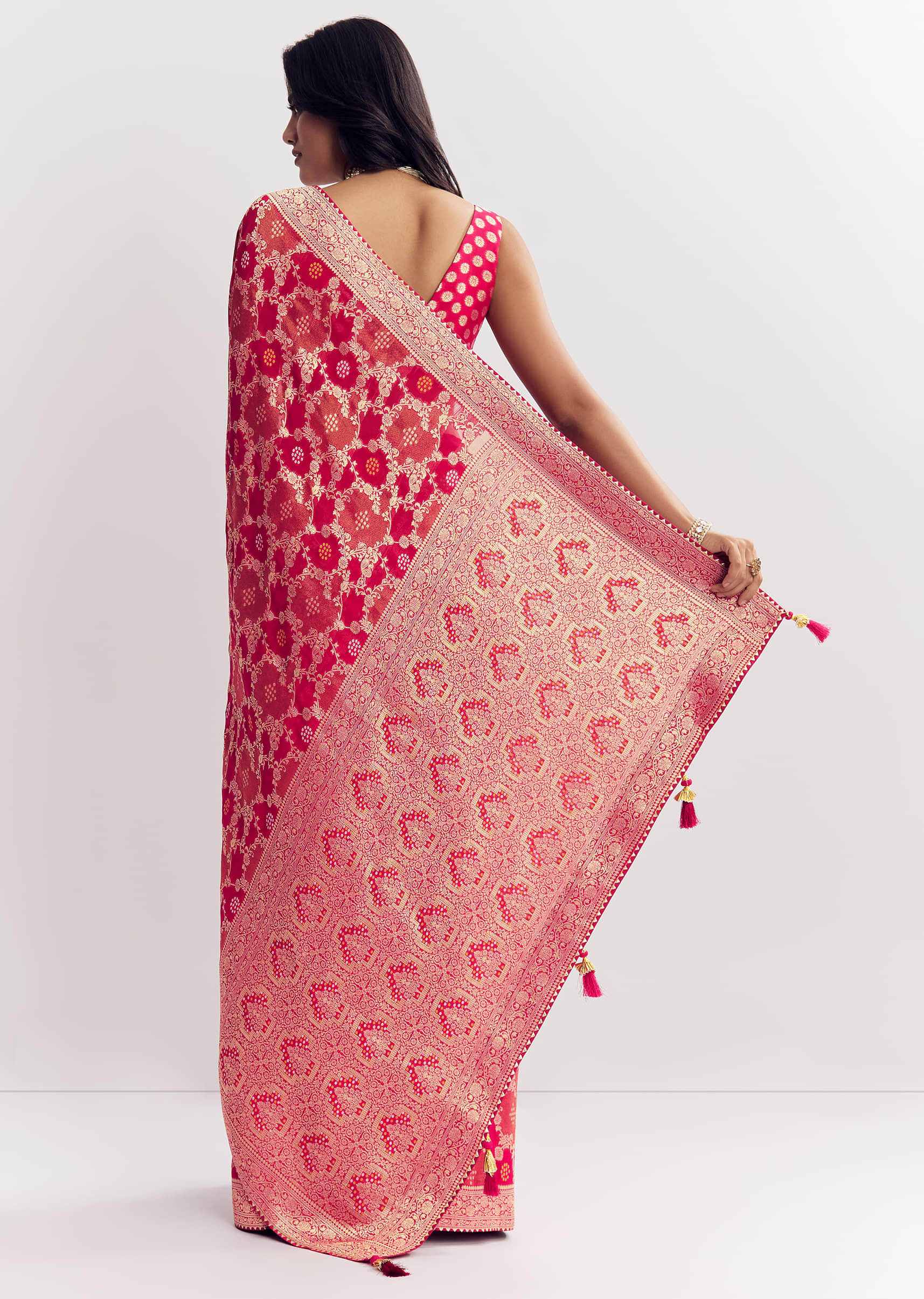 Rani Pink Georgette Saree With Zari Jaal Work - Image 4