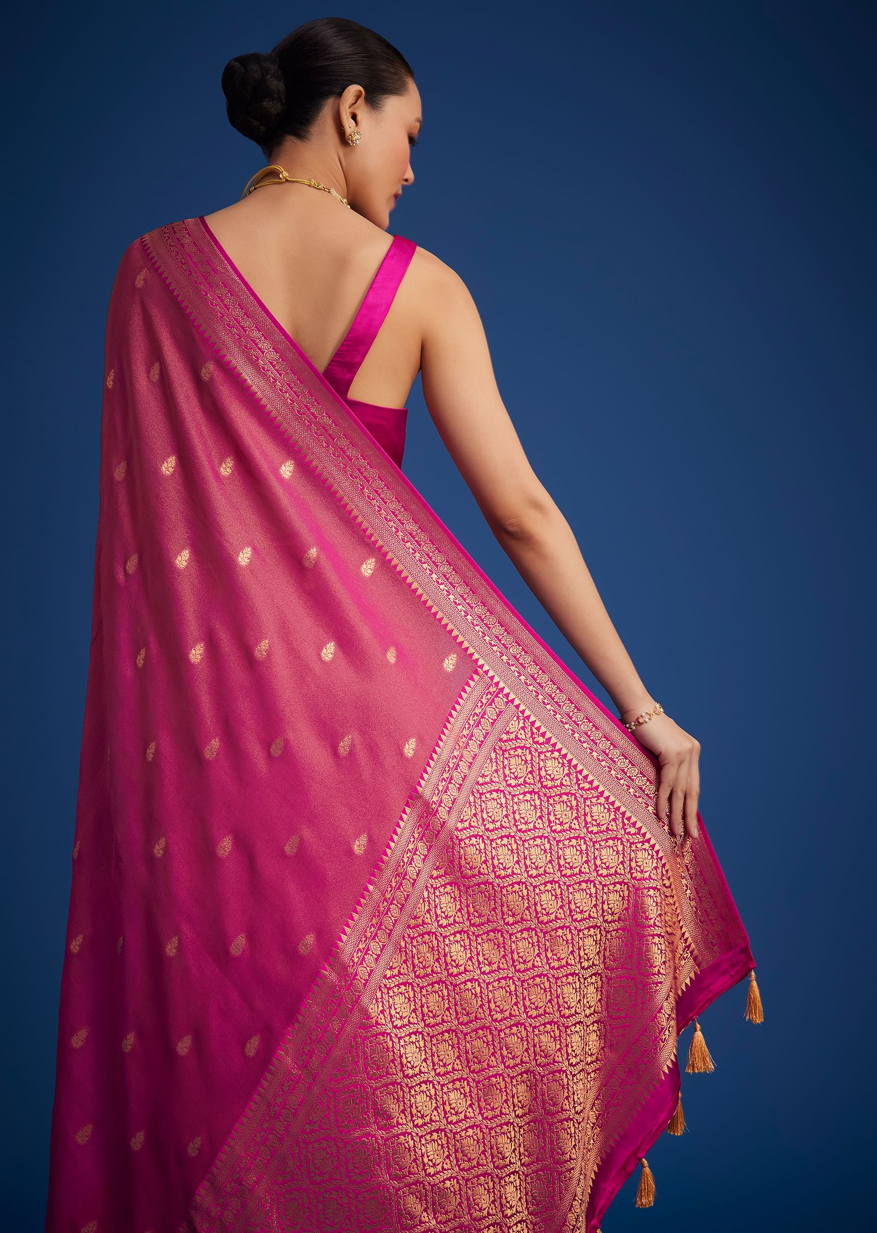 Rani Pink Tissue Silk Saree With Butti Work - Image 4