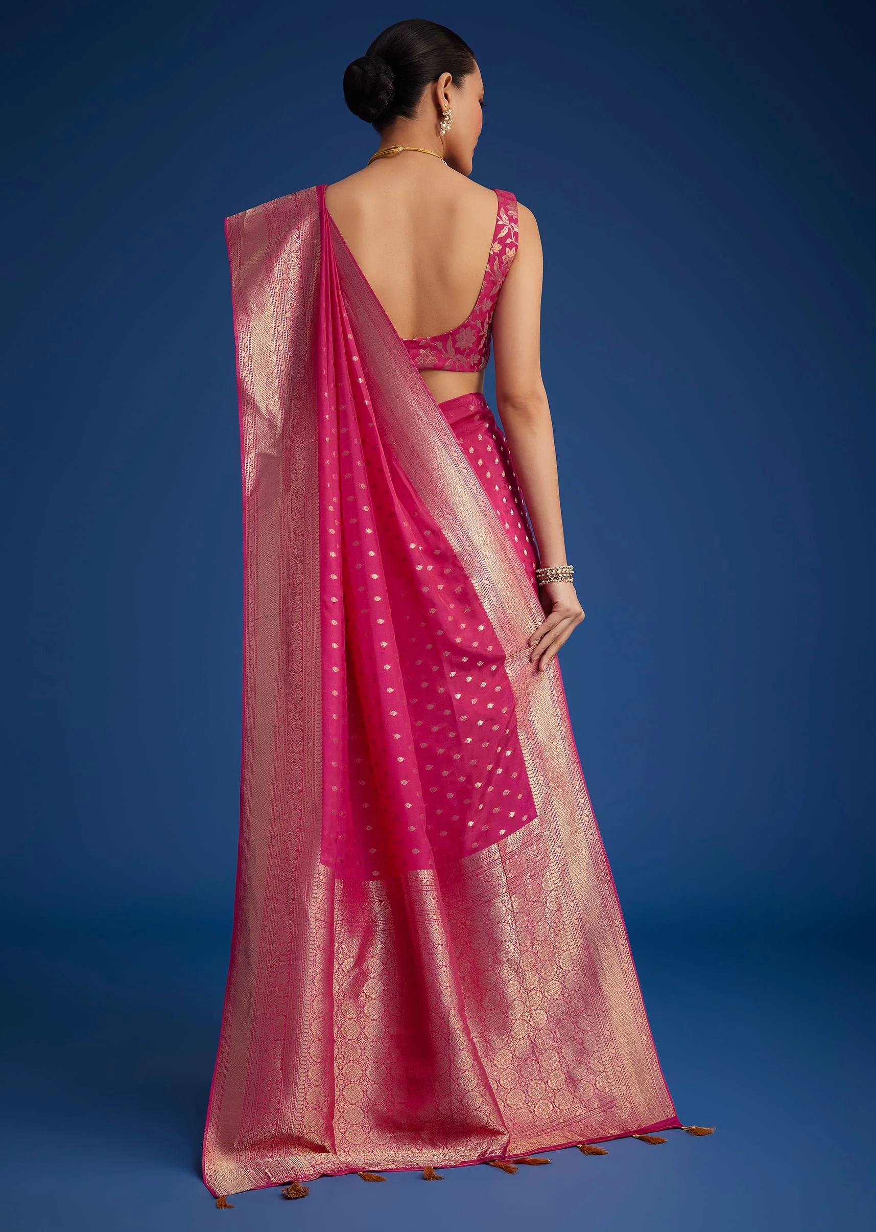 Rani Pink Tissue Silk Saree With Zari Border And Butti Work - Image 4
