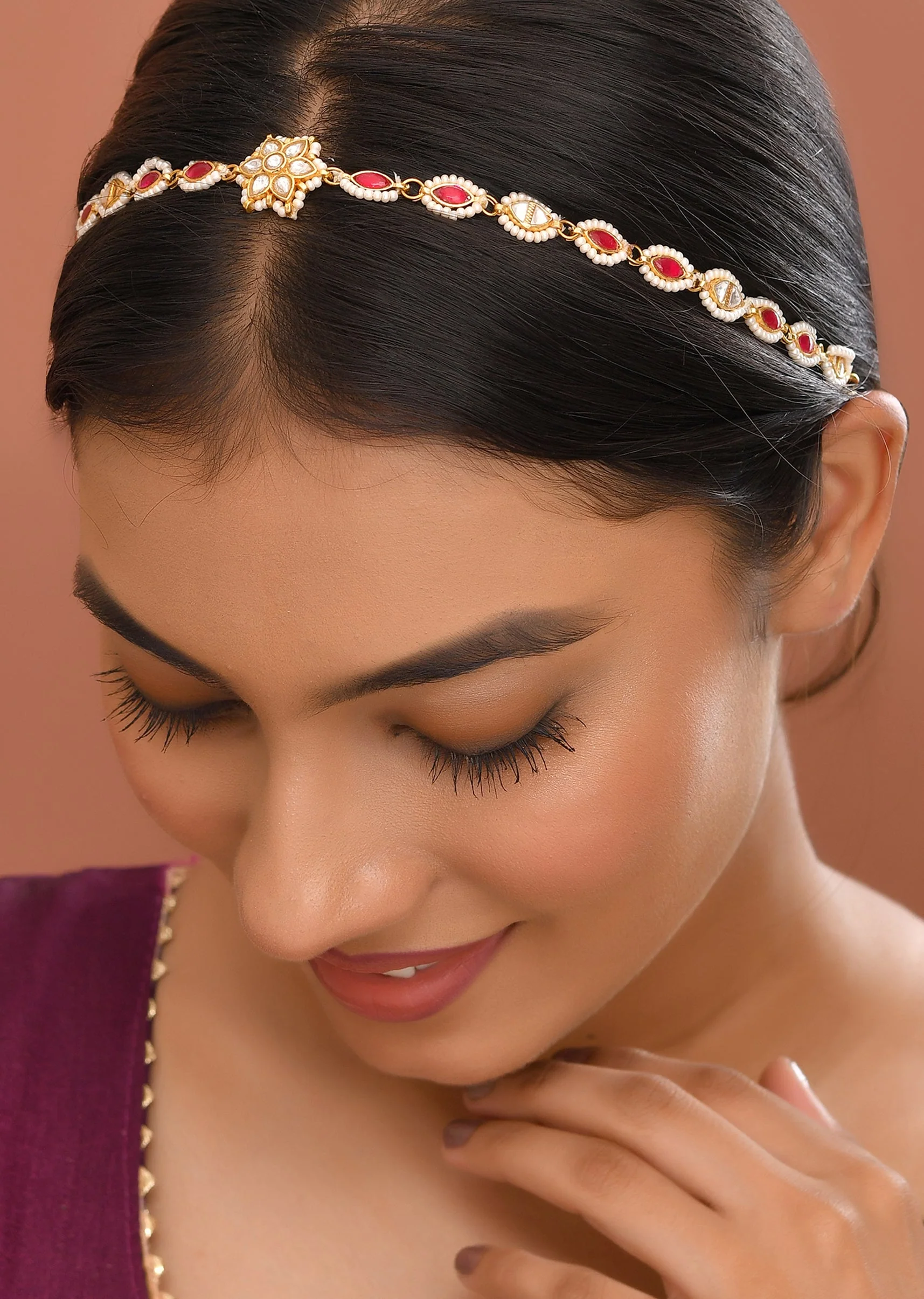 Red and Gold Floral Motif Kundan Mathapatti