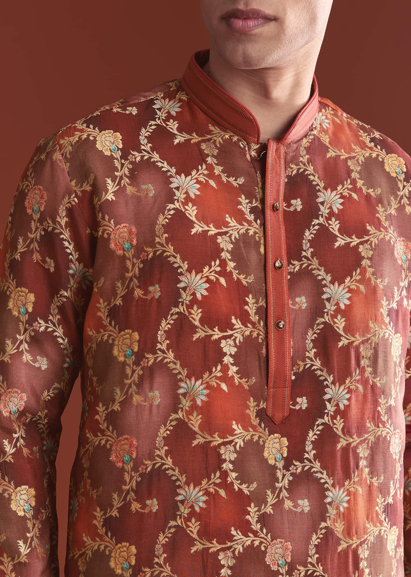 Red Banarasi Kurta Set For Men With Floral Pattern - Image 2
