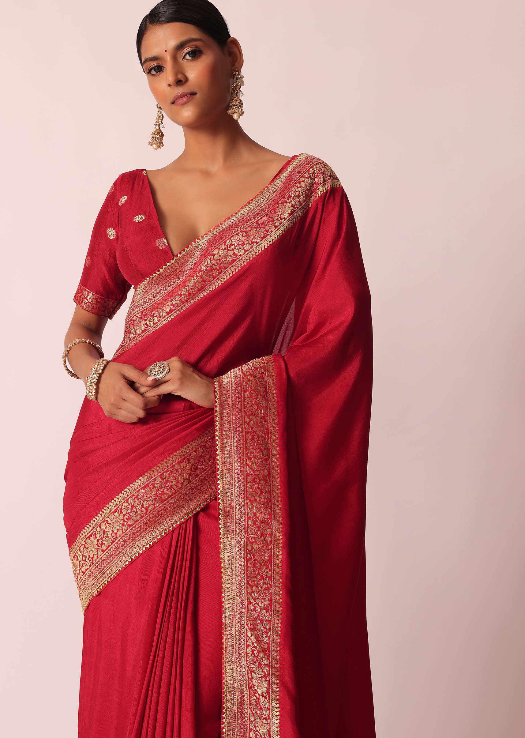 Red Bandhani Silk Woven Saree With Unstitched Blouse Piece - Image 2