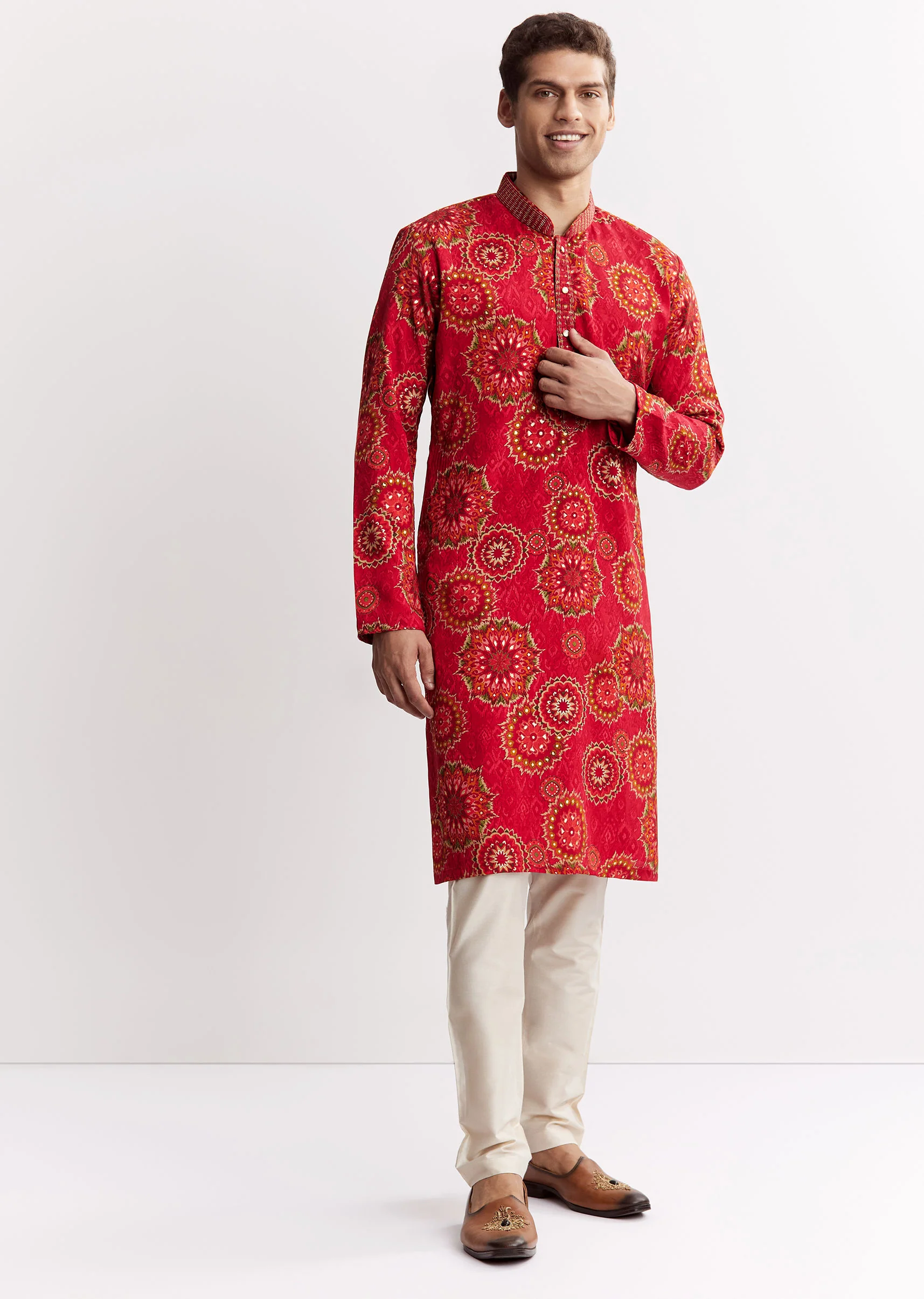 Red Chanderi Printed Kurta Set With Sequins Embroidery - Image 2