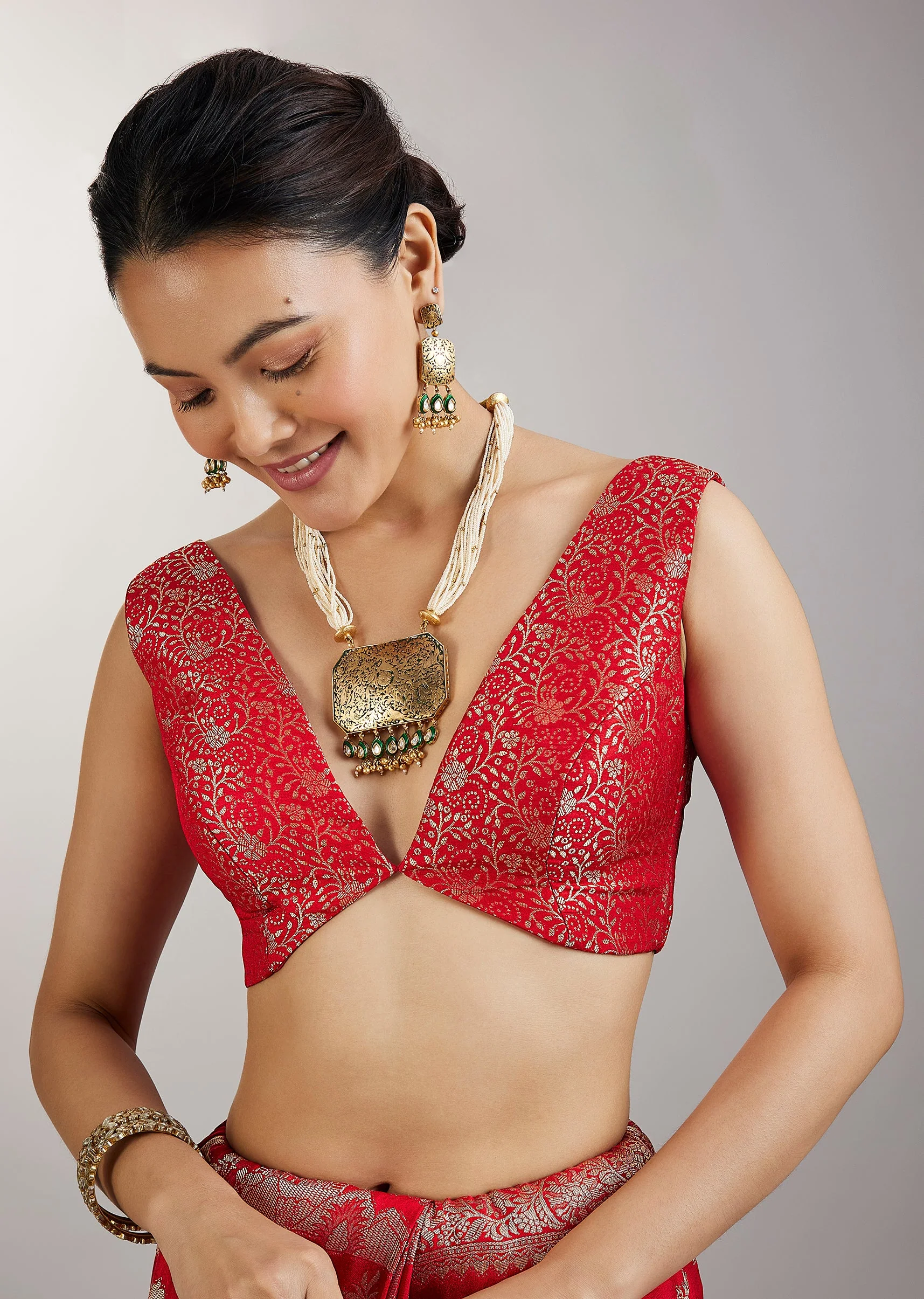 Red Dola Silk Jungla Weave Saree - Image 7