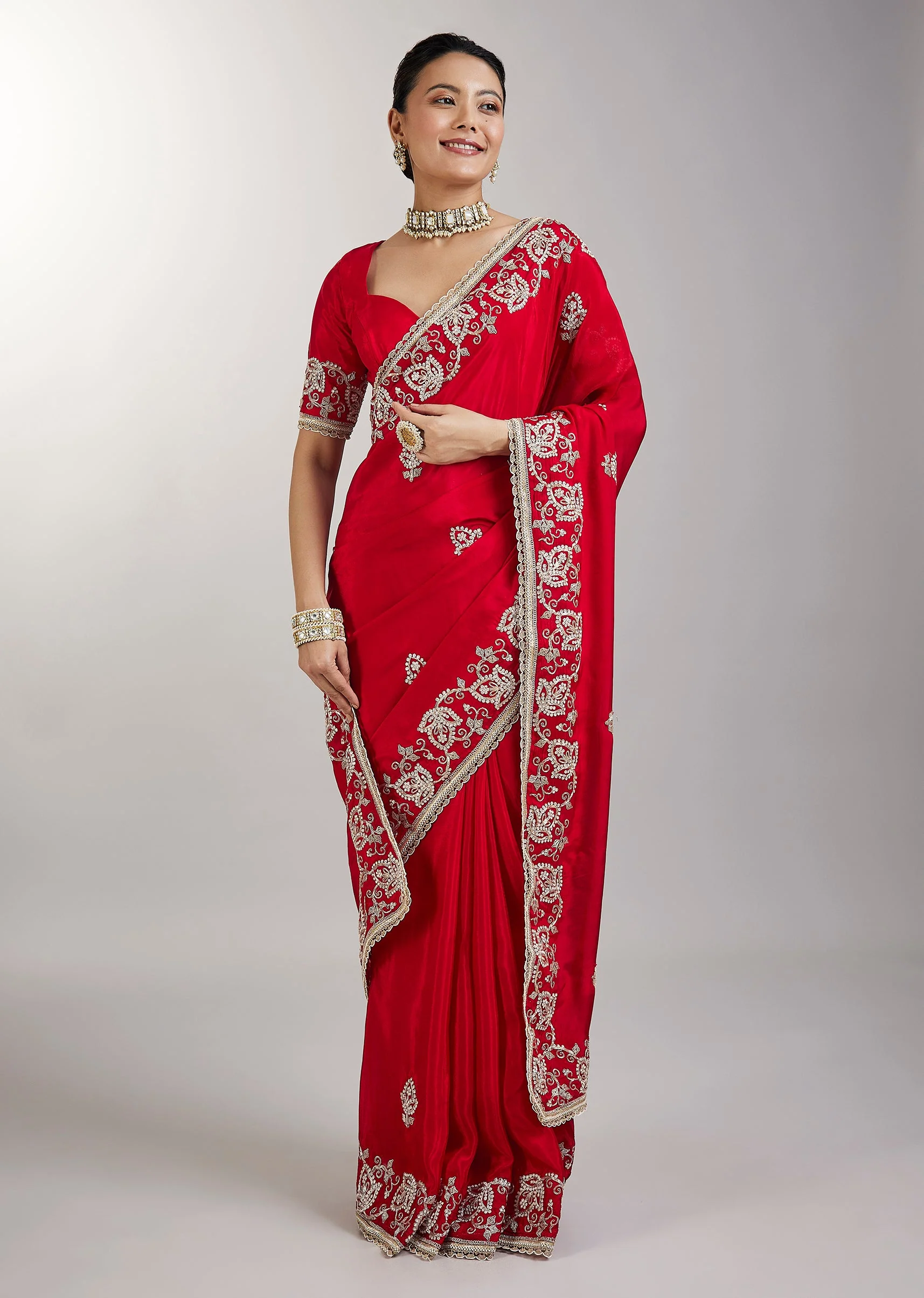 Red Embroidered Crepe Saree With Zari Border - Image 3