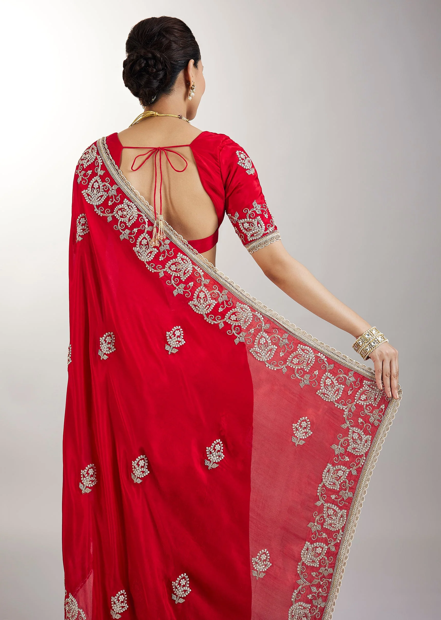 Red Embroidered Crepe Saree With Zari Border - Image 6