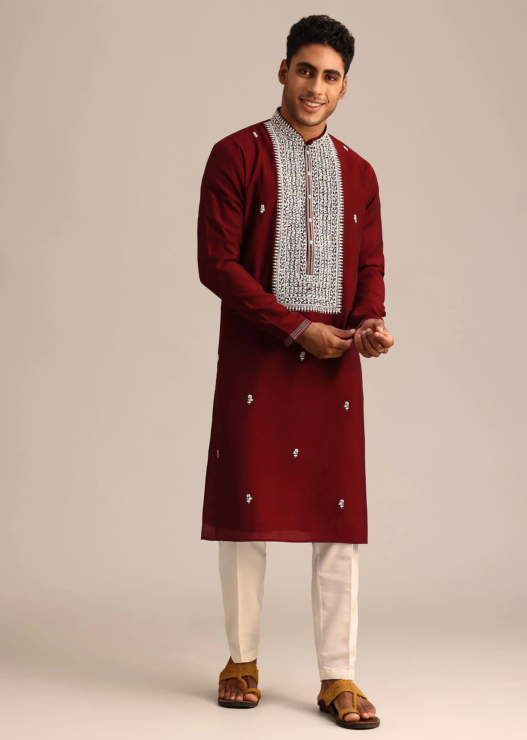 Red Embroidered Kurta Set In Silk - Image 3