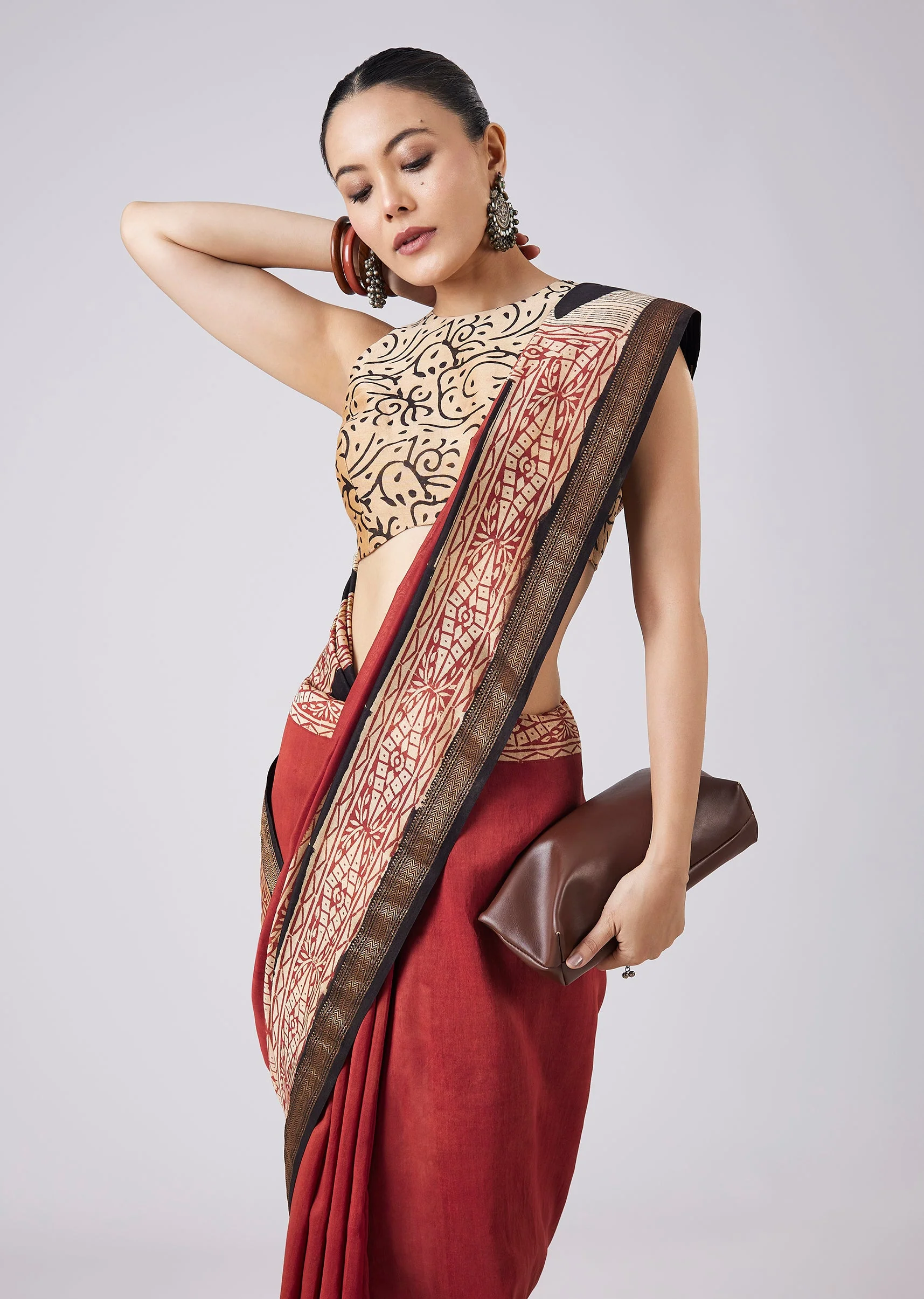 Red Geometric Block Printed Saree with Unstitched Blouse - Image 5