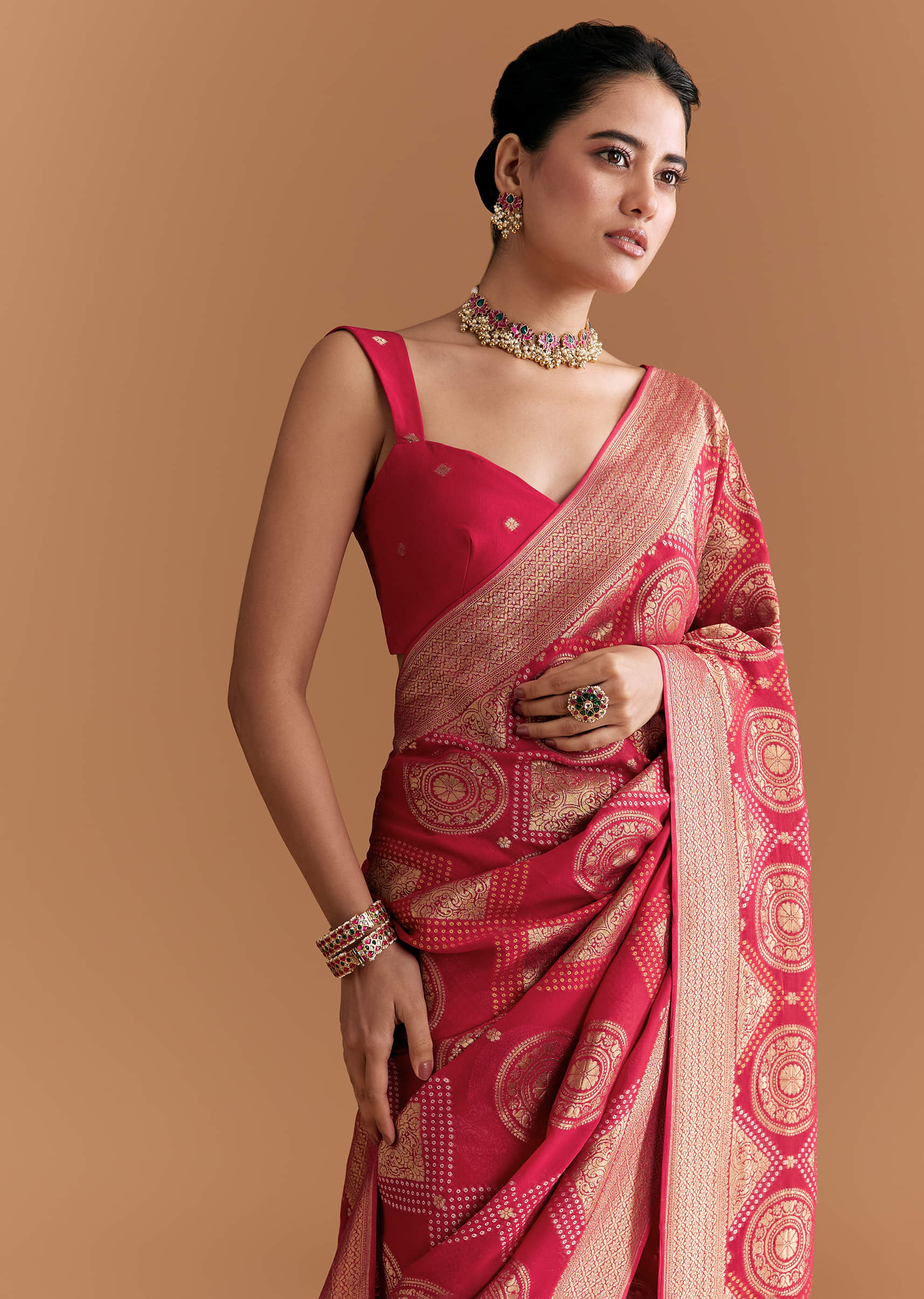 Red Khadhi Georgette Saree With Geometric Motifs In Zari Work - Image 5