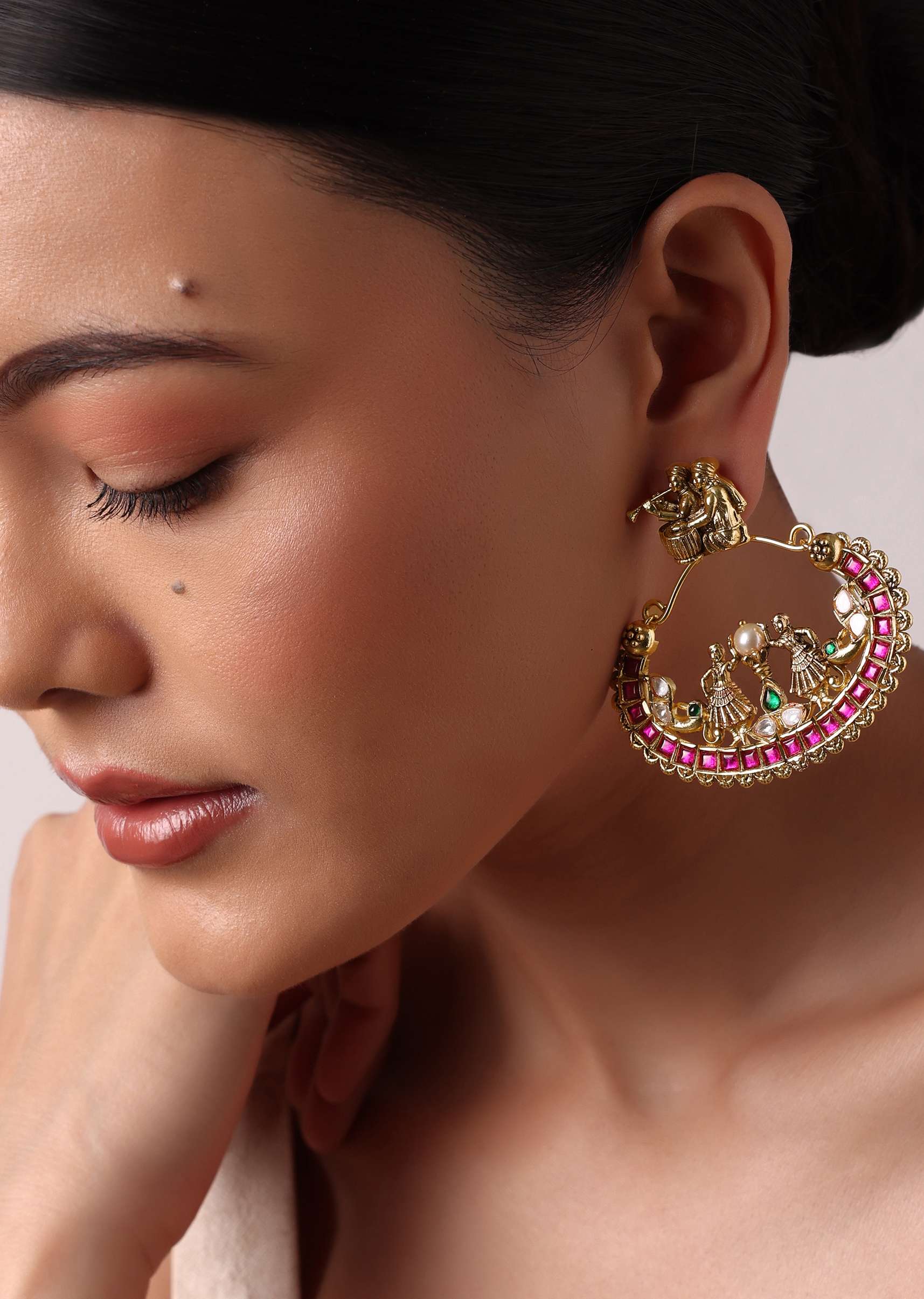 Red Kundan Oval Danglers - Image 3