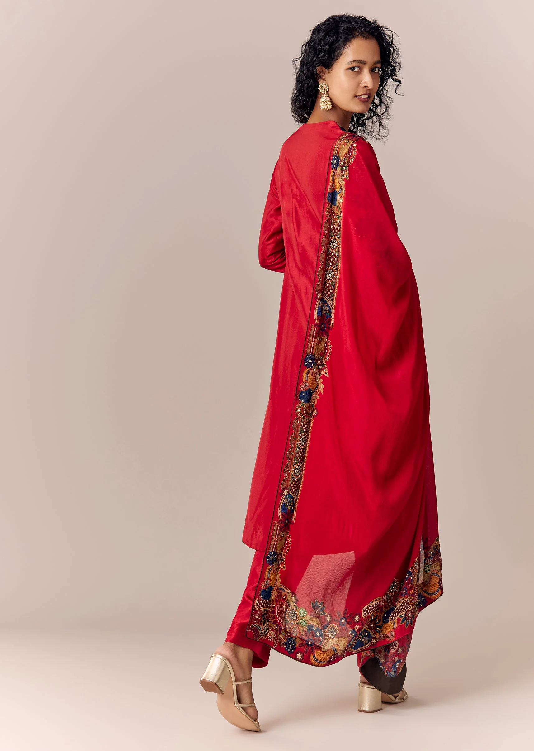 Red Printed Kurta Pant Set With Dupatta - Image 5