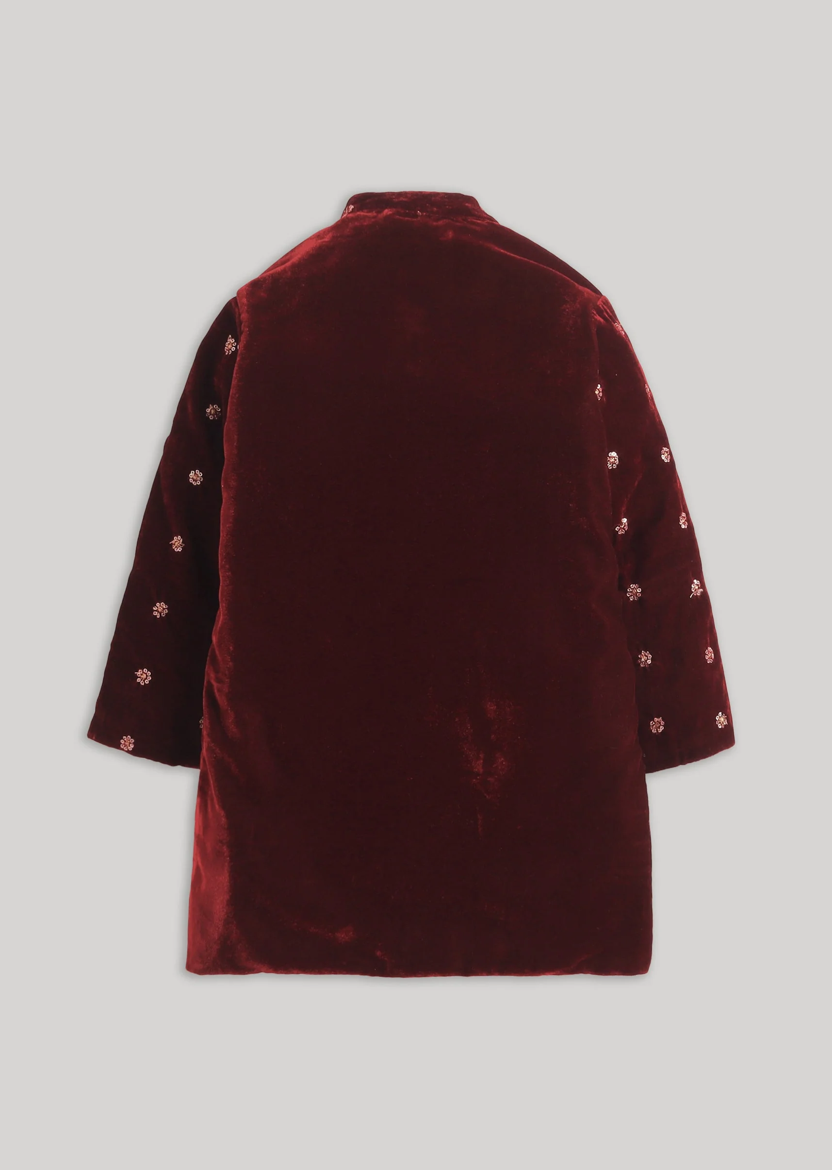 Rich Maroon Velvet Kurta Set With Zari Detailing - Image 3