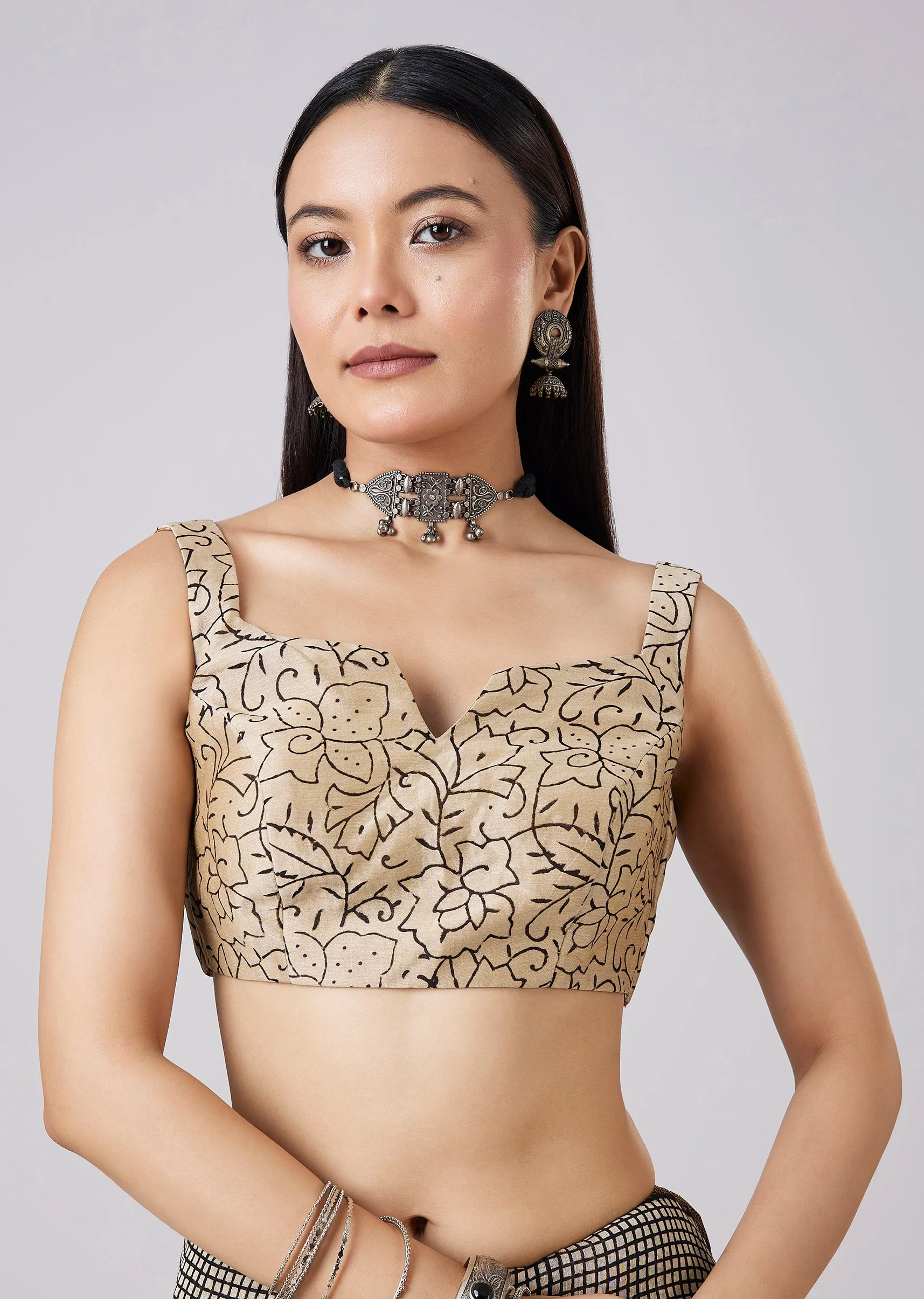 Rust Saree with Hand Painted Motifs and Stitched Blouse - Image 7