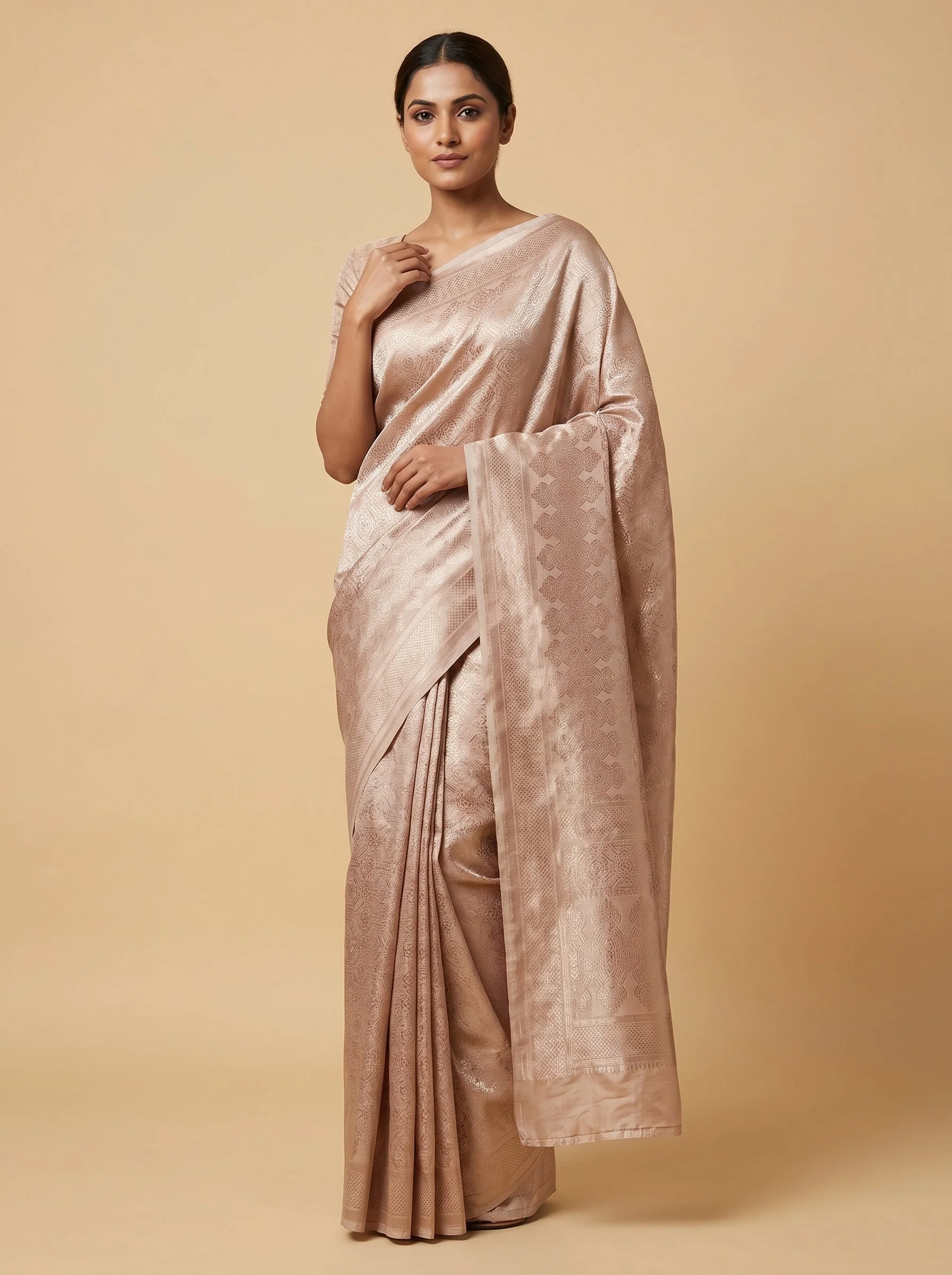 Silver Luminous Weave Handloom Saree
