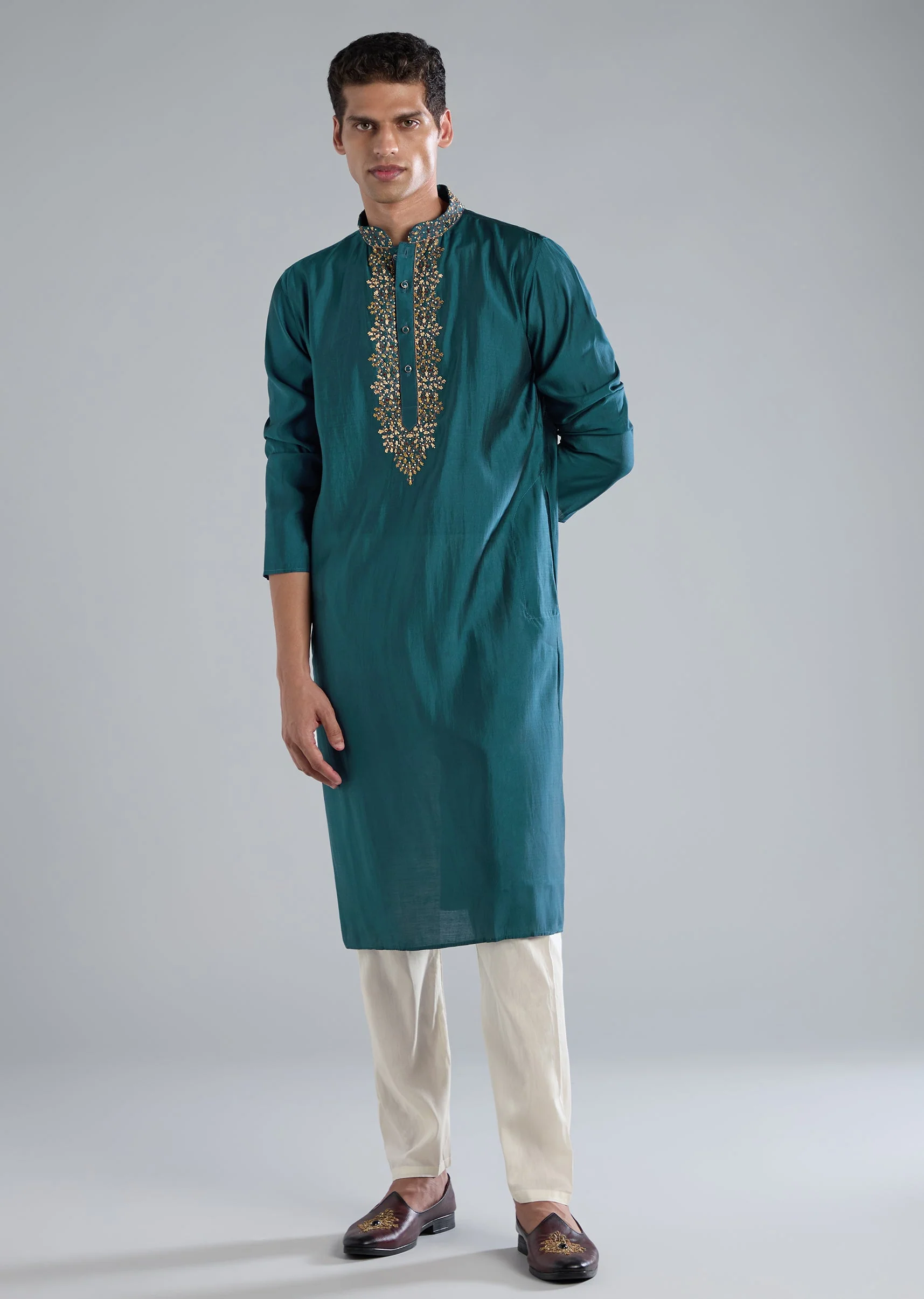 Teal Blue Kurta Set With Thread Resham And French Knot Detailing - Image 3