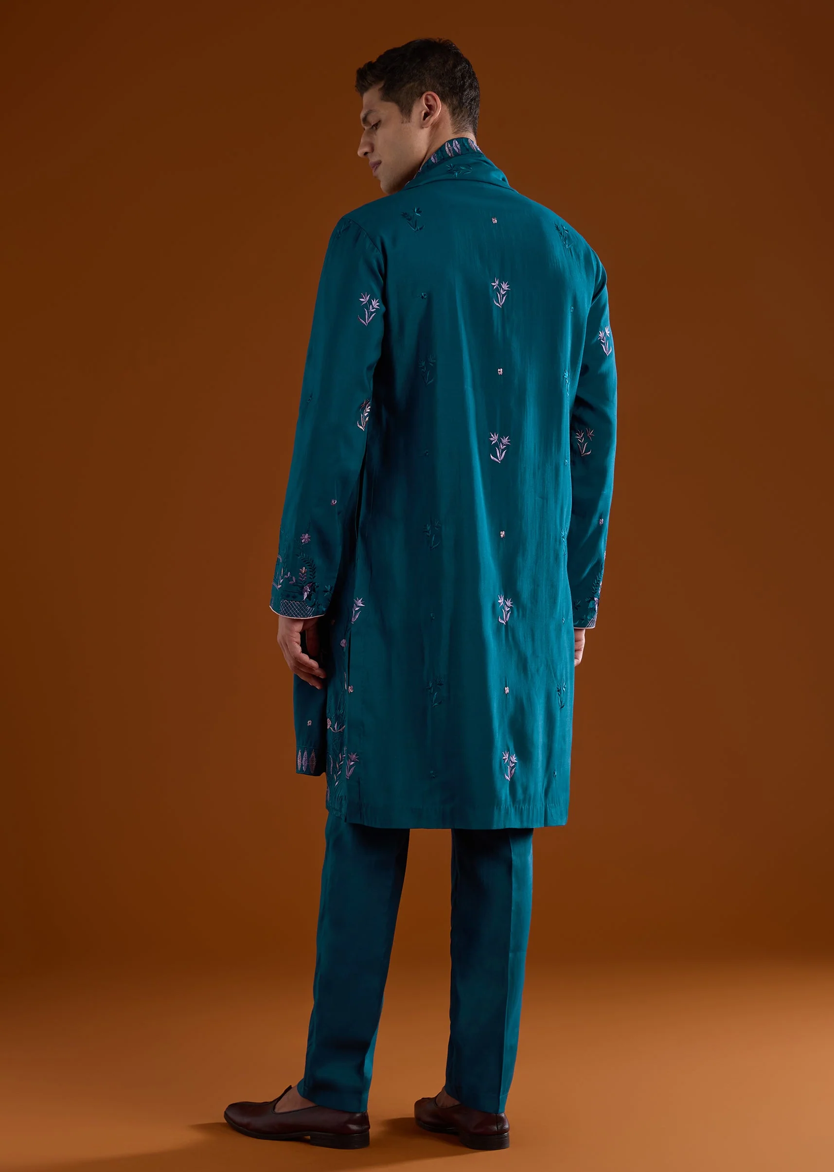 Teal Blue Silk Kurta Set With Dupatta And Thread Work - Image 5
