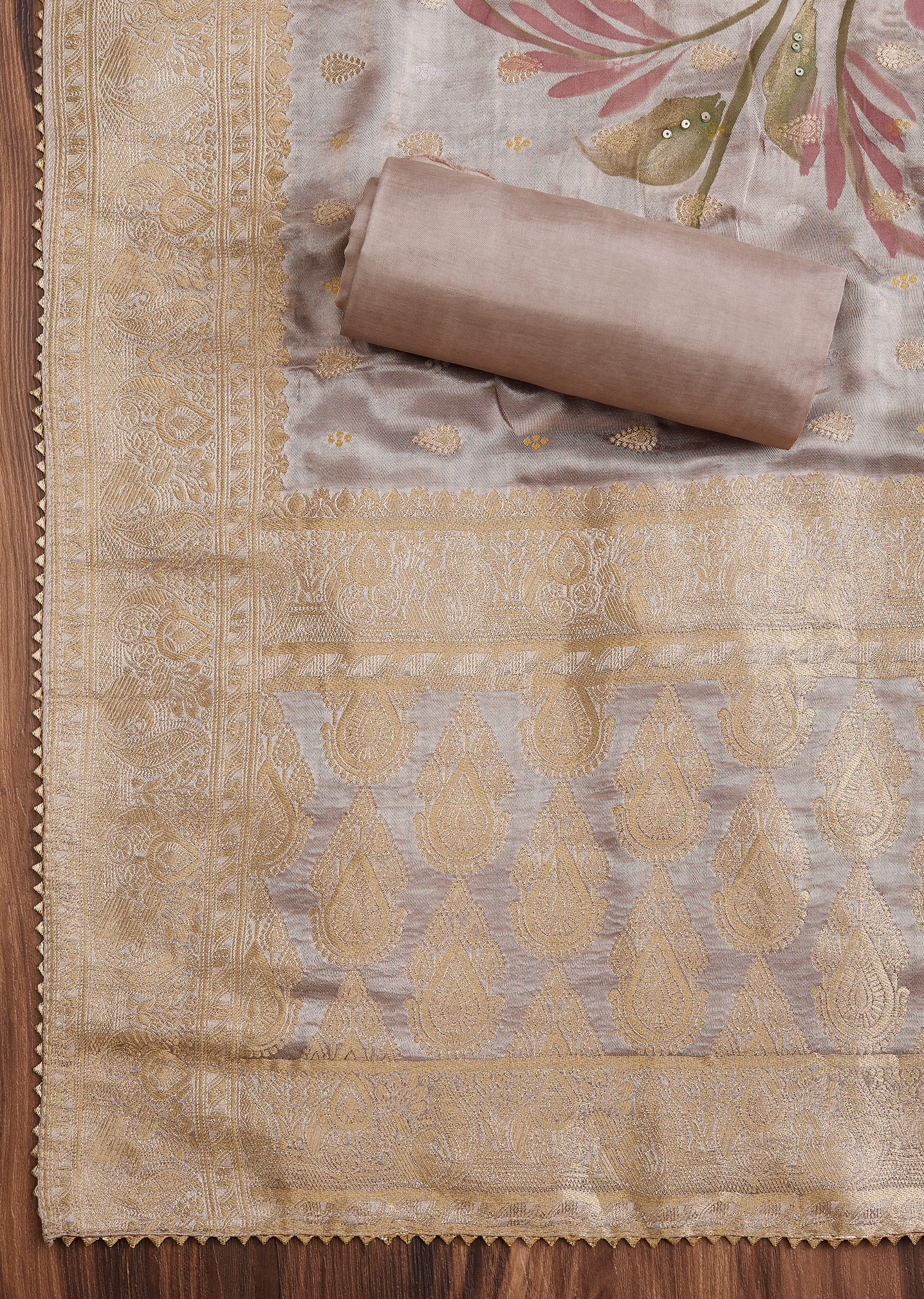 Timeless Beige Tissue Suit Set - Image 4