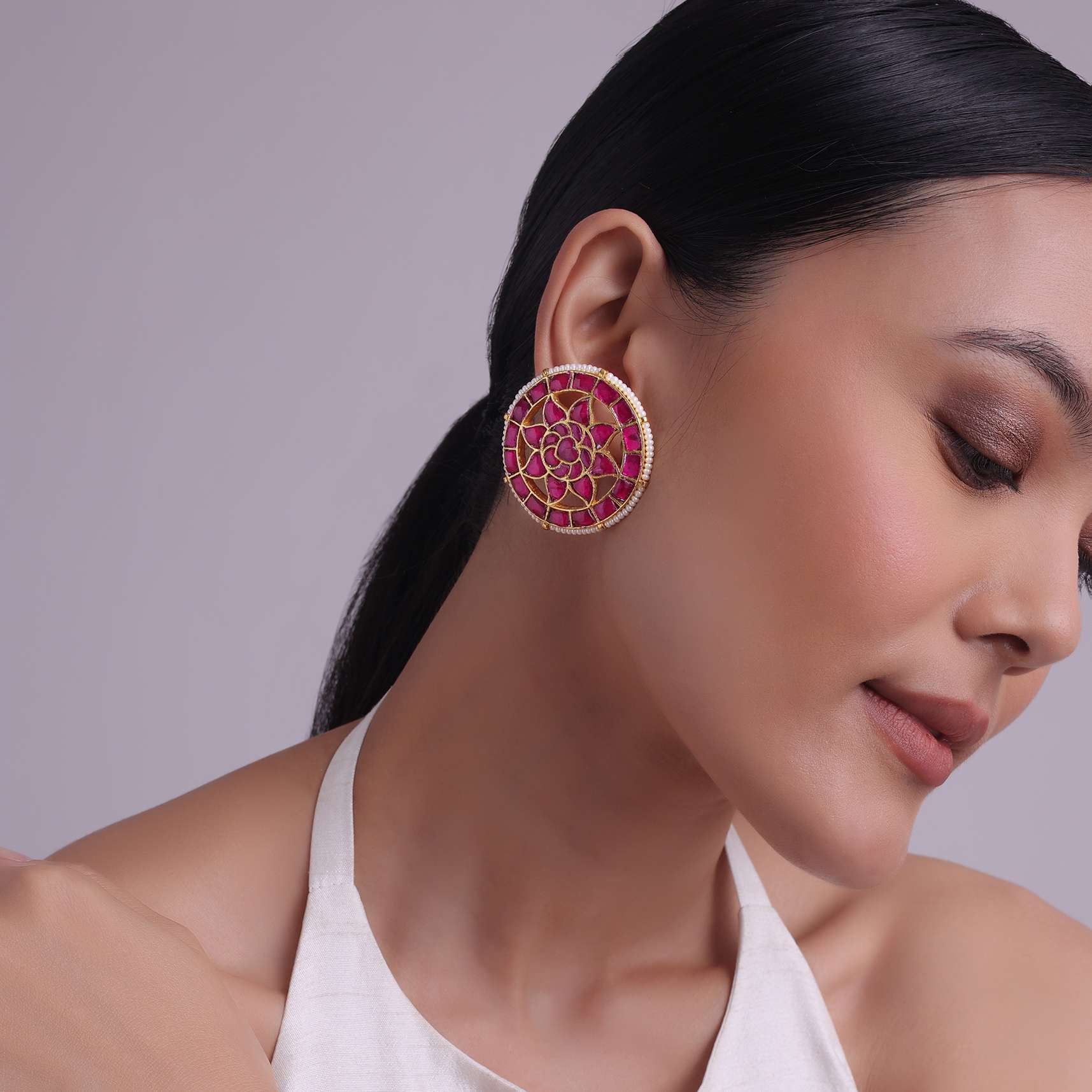 Traditional Kundan Stud Earrings With Ruby Stones And Beads - Image 2